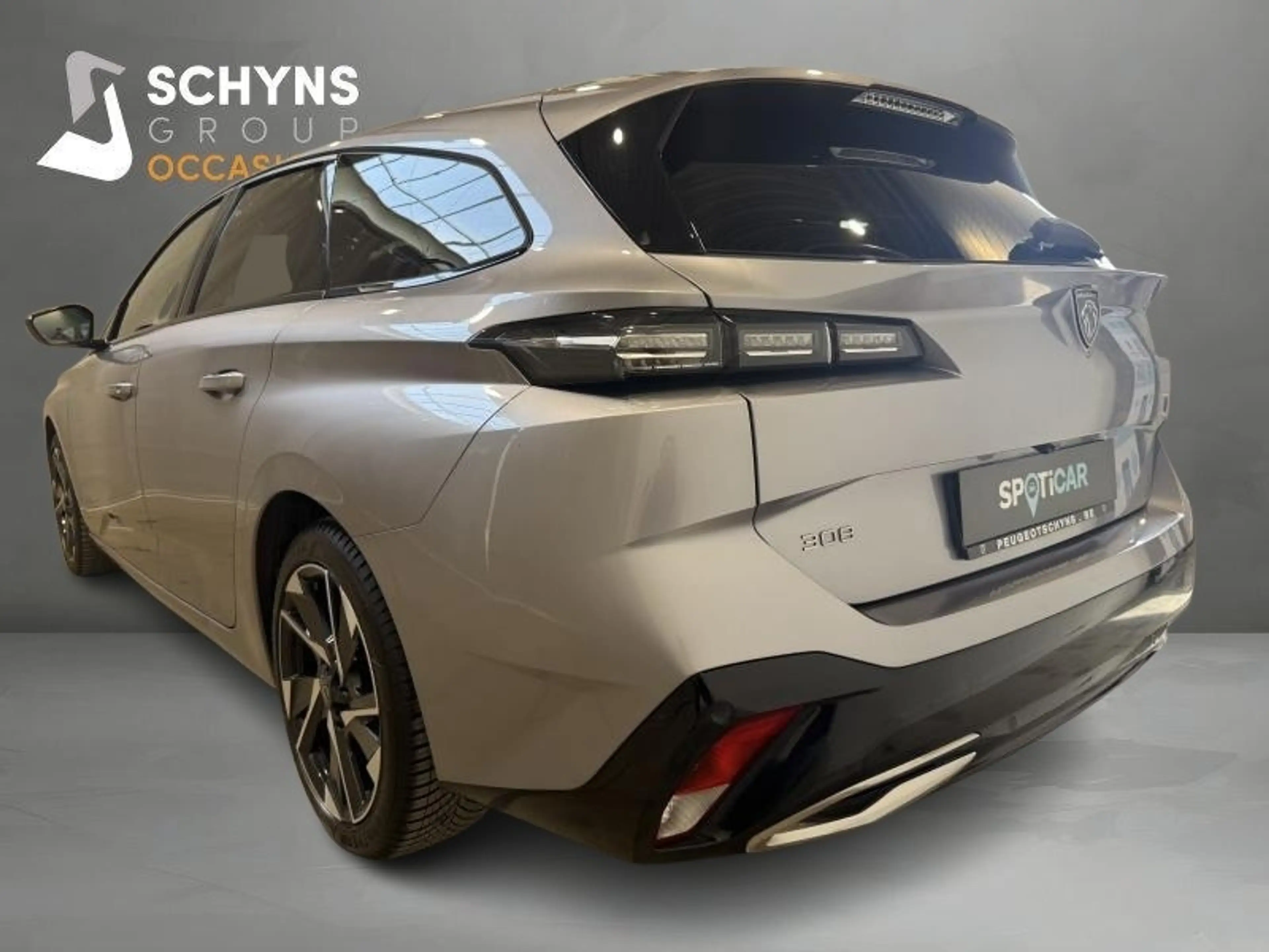 Peugeot 308 III & e- Allure — photo 7