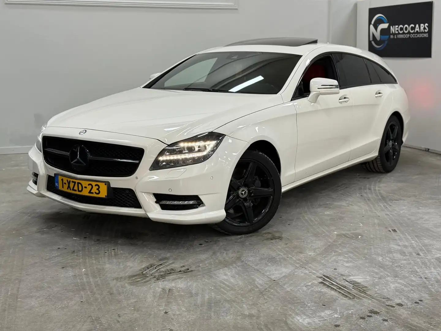 Mercedes-Benz CLS 350 Shooting Brake CDI 4-Matic / SCHUIFKANTELDAK / MAS Wit - 2