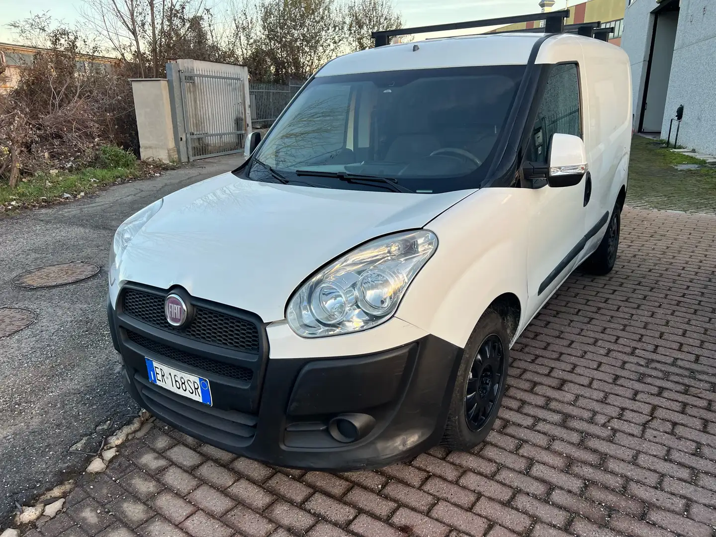 Fiat Doblo 16 v dynamic mjt Bianco - 2