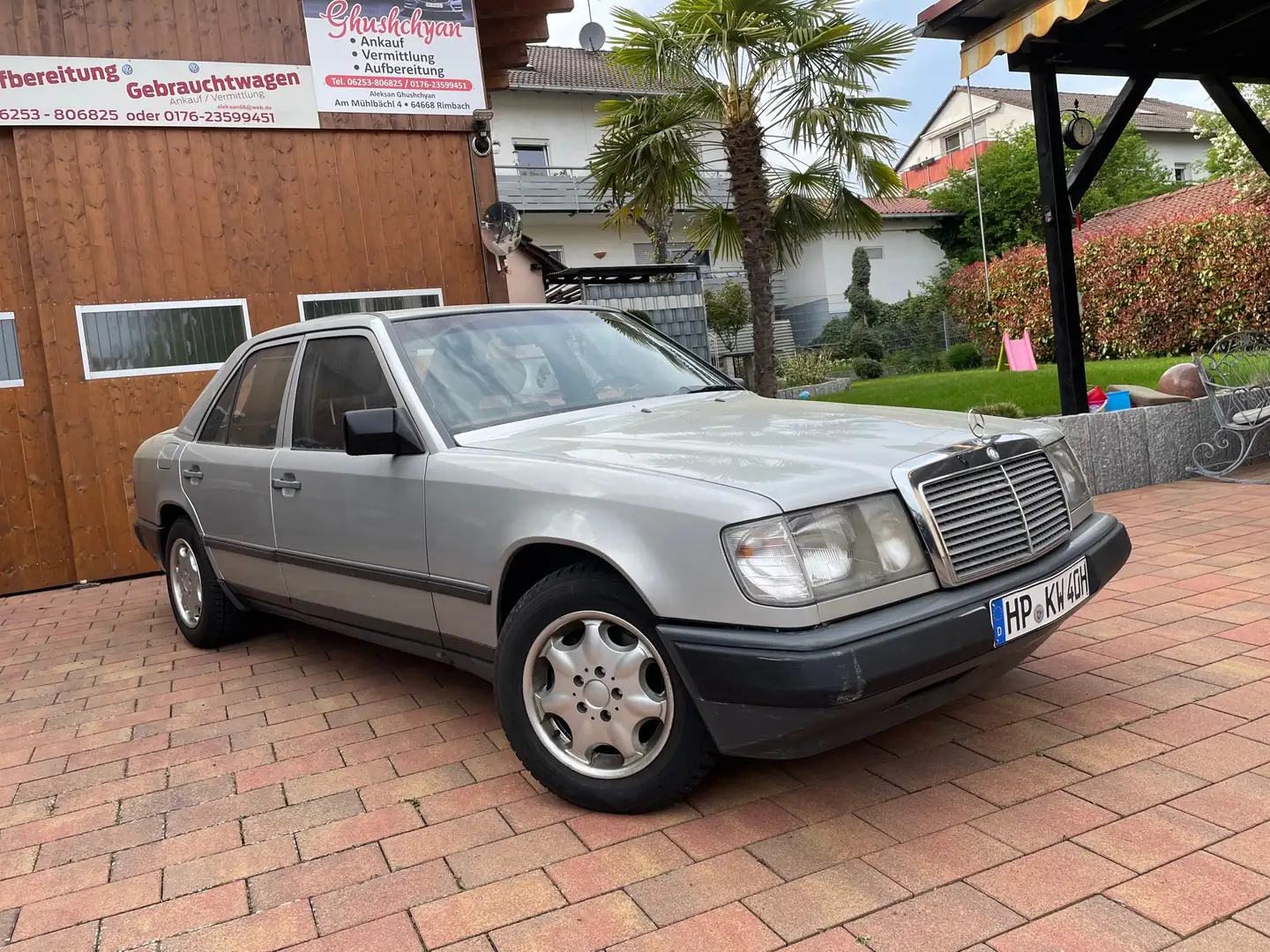 Mercedes-Benz E 260 OLDTIMER Silber - 1