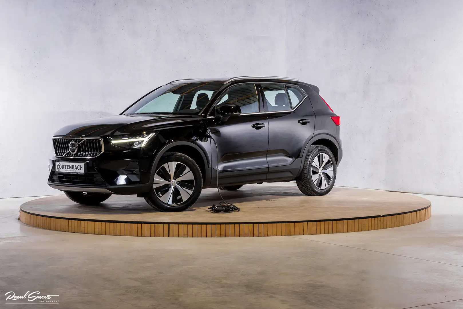 Volvo XC40 1.5 T4 Plug-in hybrid Plus Bright | Harman Kardon Zwart - 1
