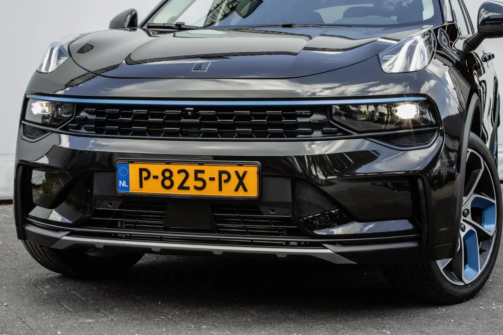 Lynk & Co 01 1.5 Plug-In Hybrid 262pk Nieuw modeljaar!/ Panoram Negro - 2
