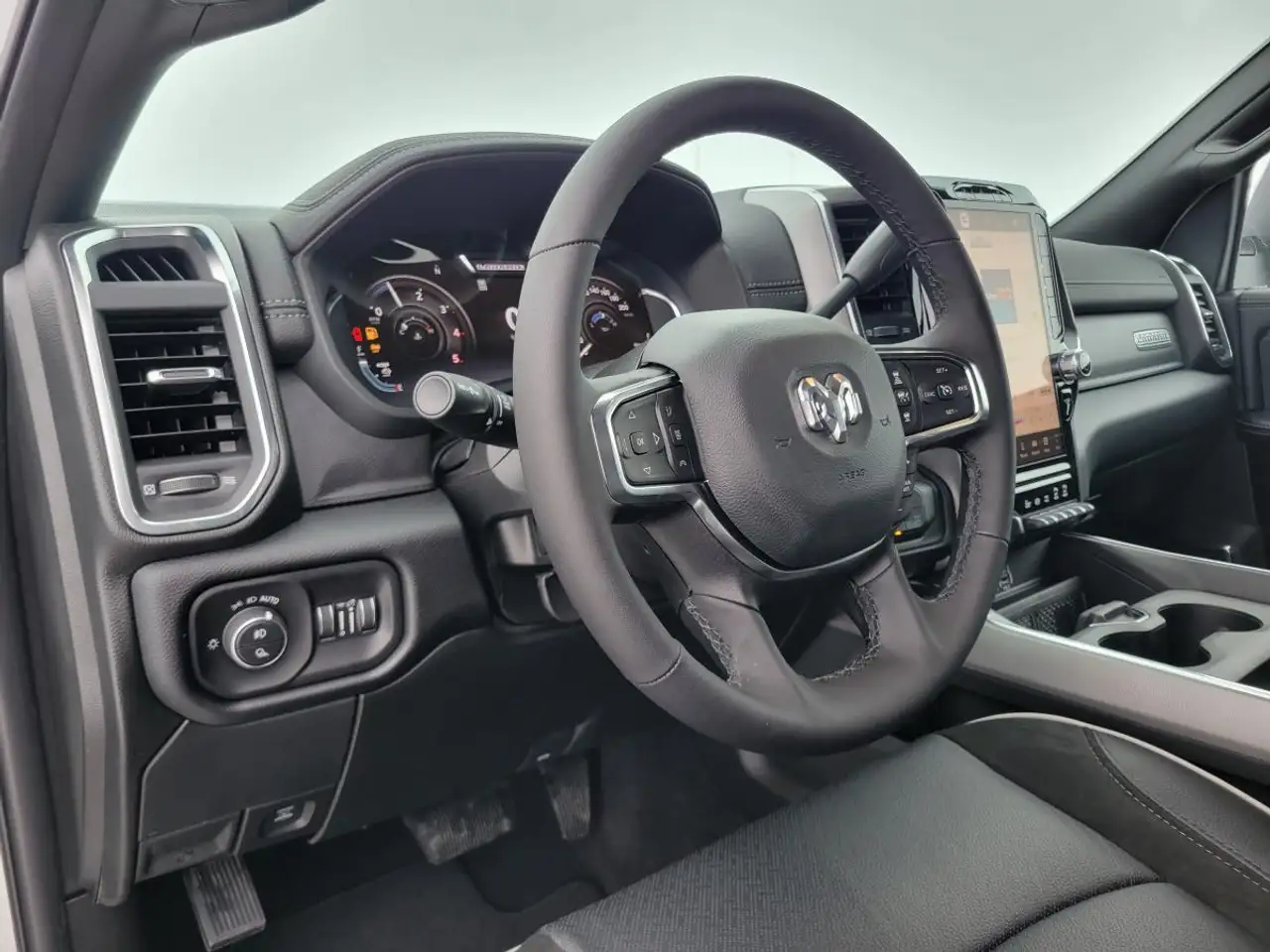 RAM 3500 снимка RAM 3500