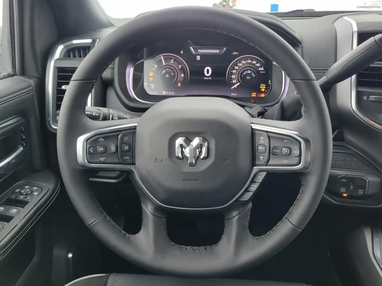 RAM 3500 снимка RAM 3500