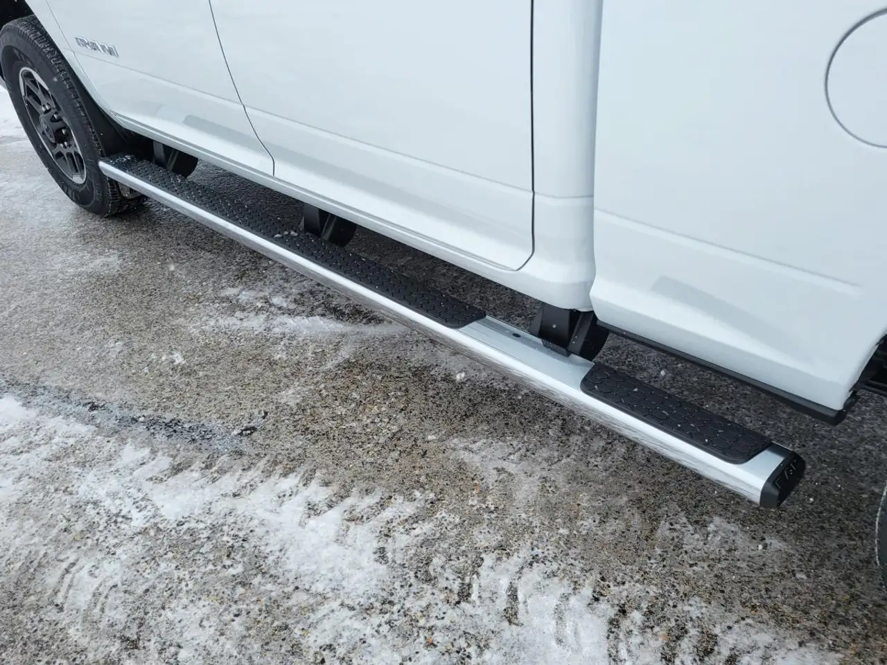 RAM 3500 снимка RAM 3500