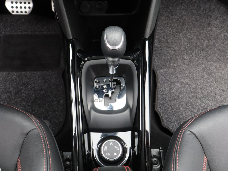 Peugeot 2008 1.2 PureTech GT-Line | Climate Control | Cruise Co — photo 8