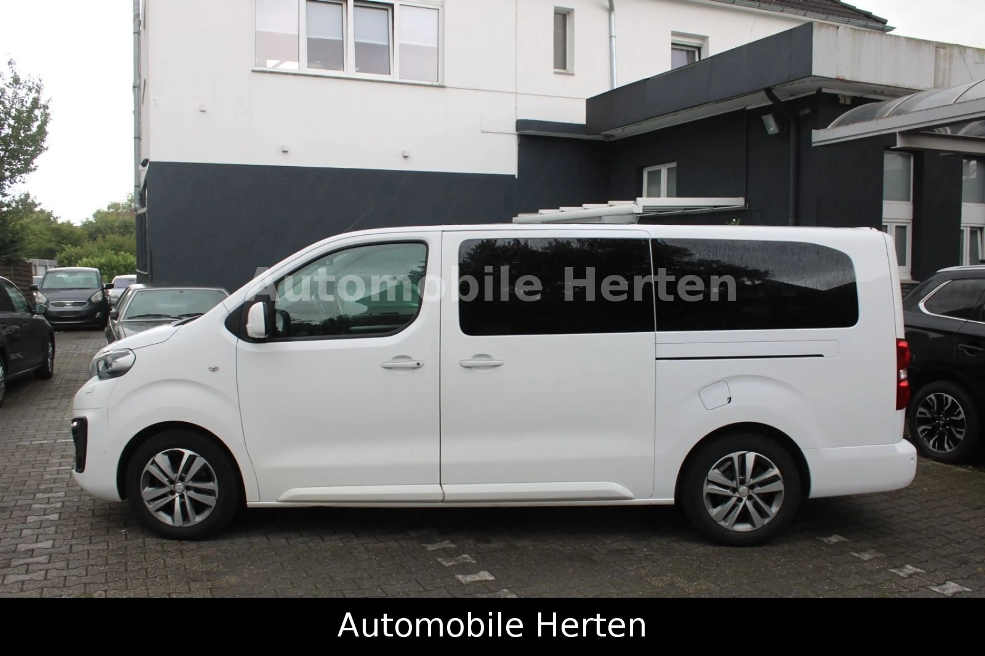 Peugeot Traveller 2.0 HDI Allure*TRAVELLER*LANG*AUTOMAT! — photo 9