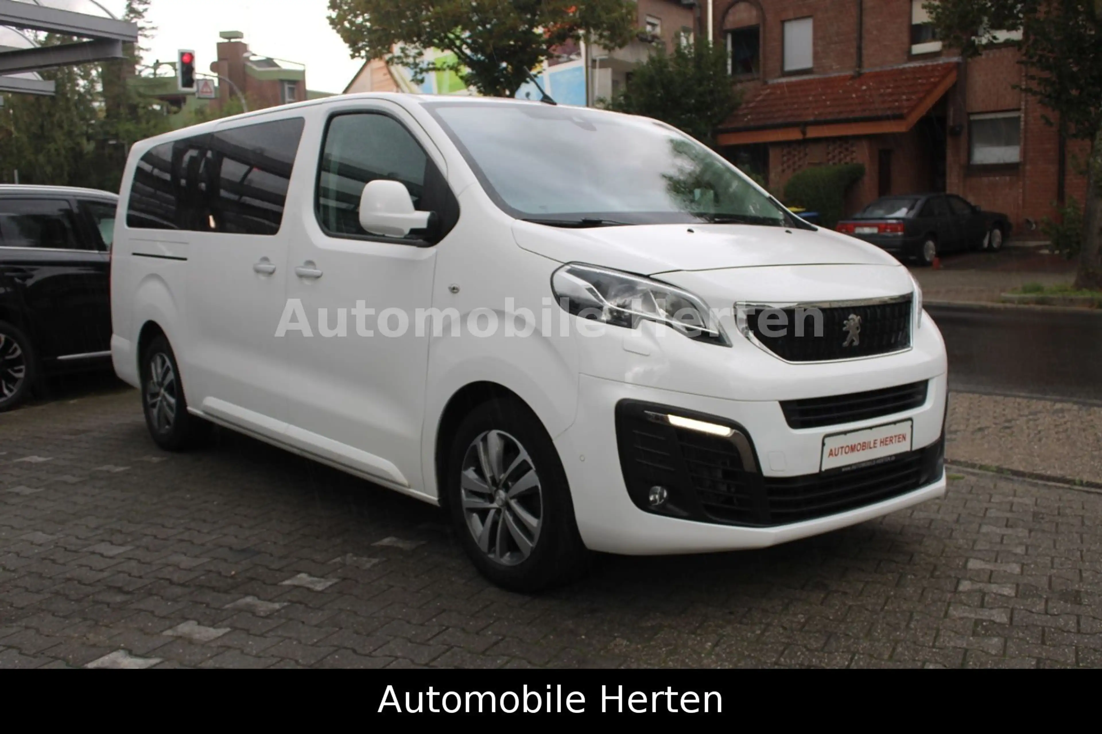 Peugeot Traveller 2.0 HDI Allure*TRAVELLER*LANG*AUTOMAT! — photo 3