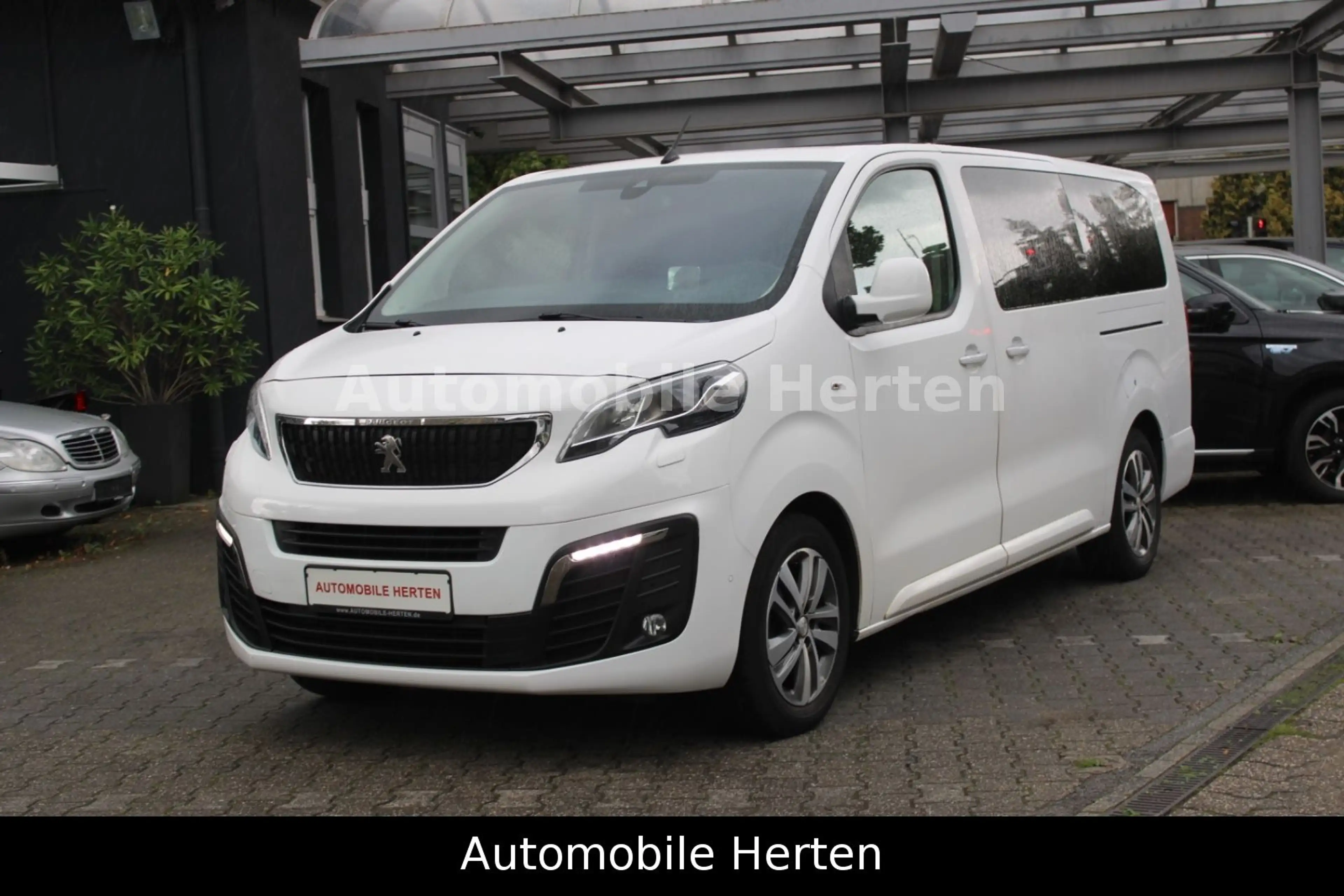 Peugeot Traveller 2.0 HDI Allure*TRAVELLER*LANG*AUTOMAT!