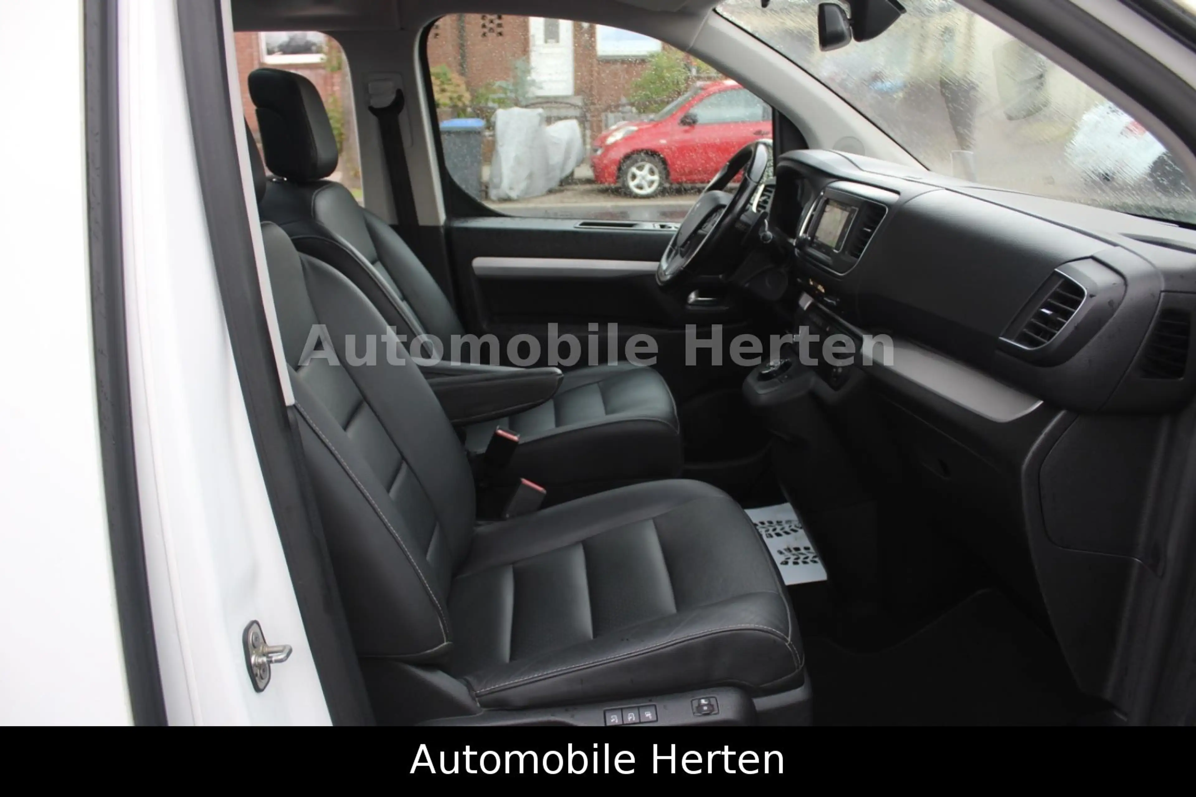 Peugeot Traveller 2.0 HDI Allure*TRAVELLER*LANG*AUTOMAT! — photo 11