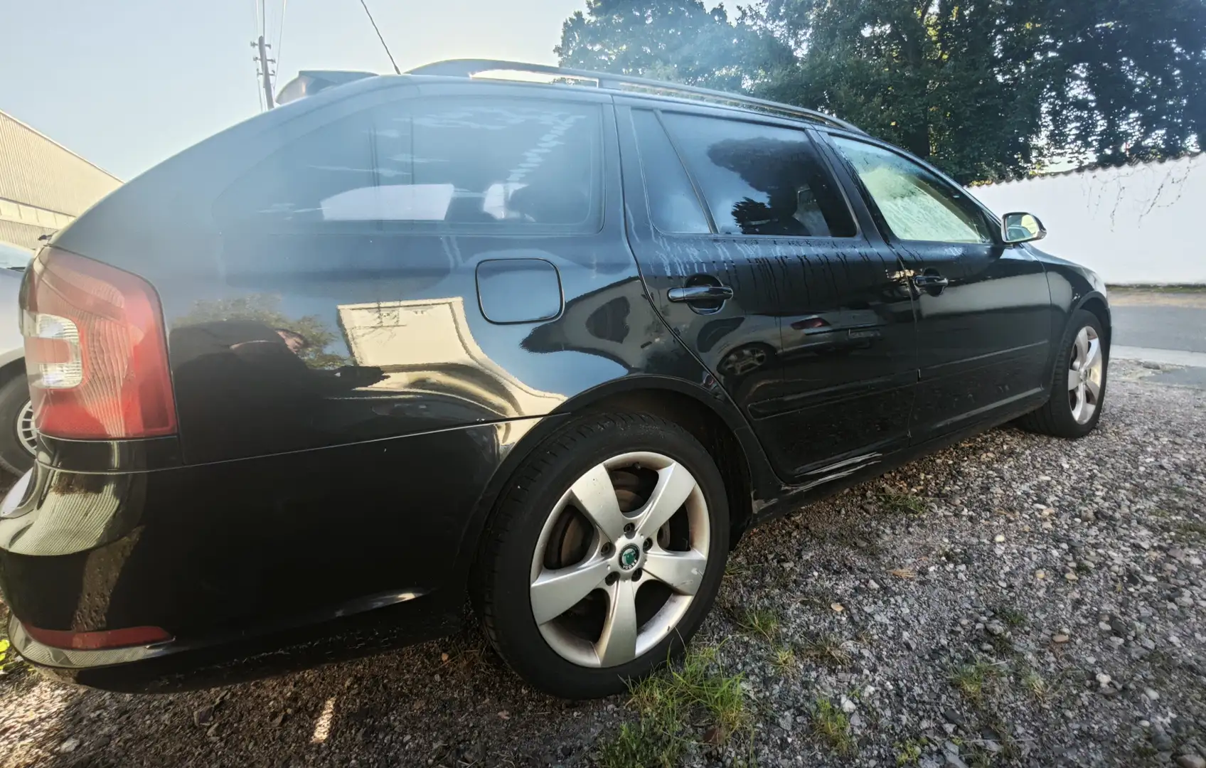 Skoda Octavia Sport Edition, HU/AU 11/26, MOTORSCHADEN Noir - 1