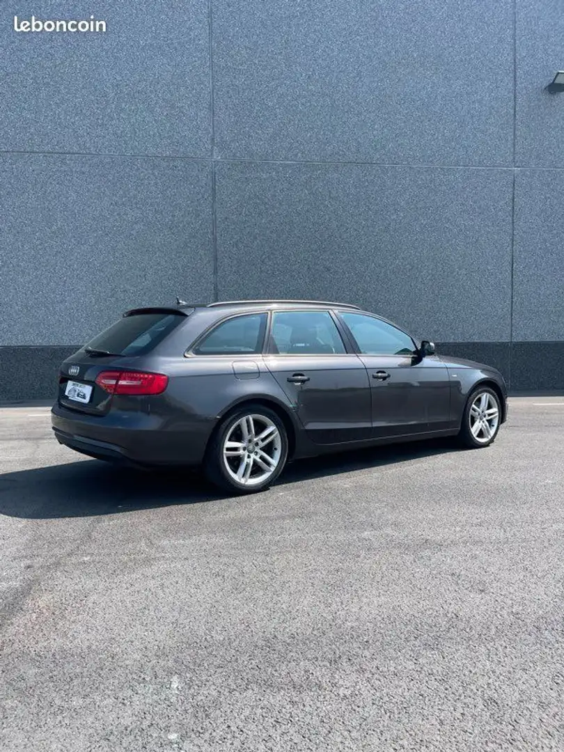 Audi A4 Sline Schwarz - 2