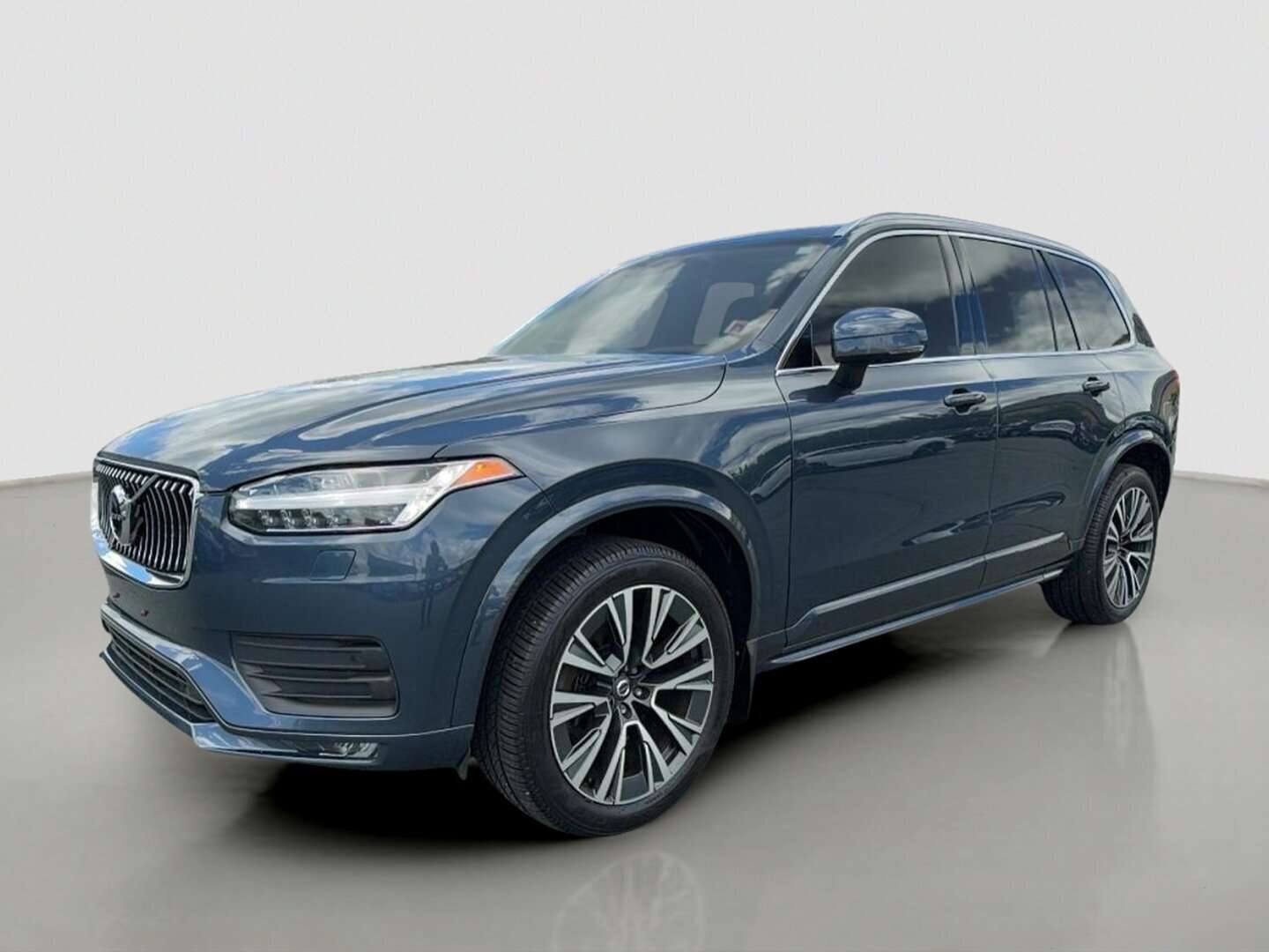 2020 Volvo XC90 T6 AWD Momentum 7-Seater