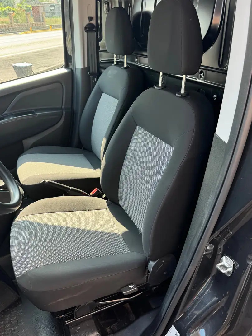 Fiat Doblo 1.4 t-jet Naturalpower PC-TN Easy Grigio - 2