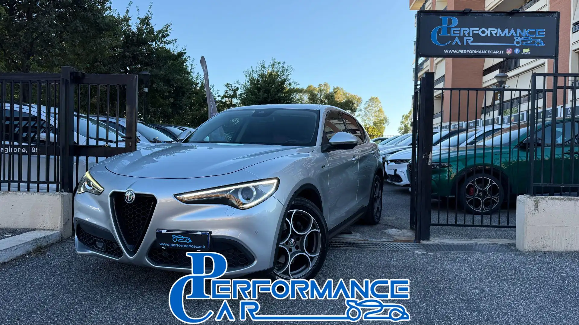 Alfa Romeo Stelvio 2.2TURBODIESEL 190CV AT8 Q4 SPRINT*24M.G.*CL19* Stříbrná - 1