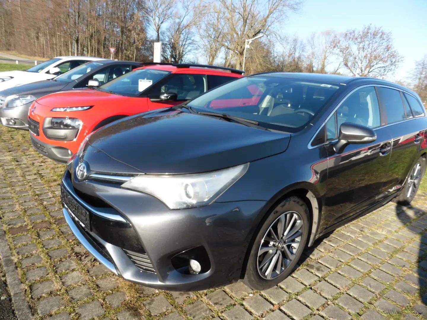 Toyota Avensis Edition-S+ Grau - 1