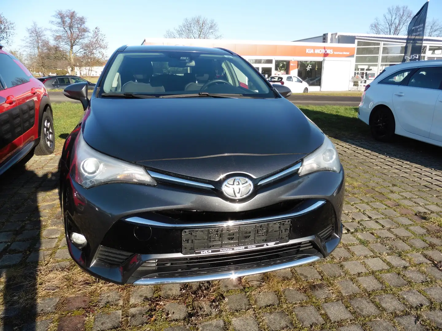 Toyota Avensis Edition-S+ Grau - 2