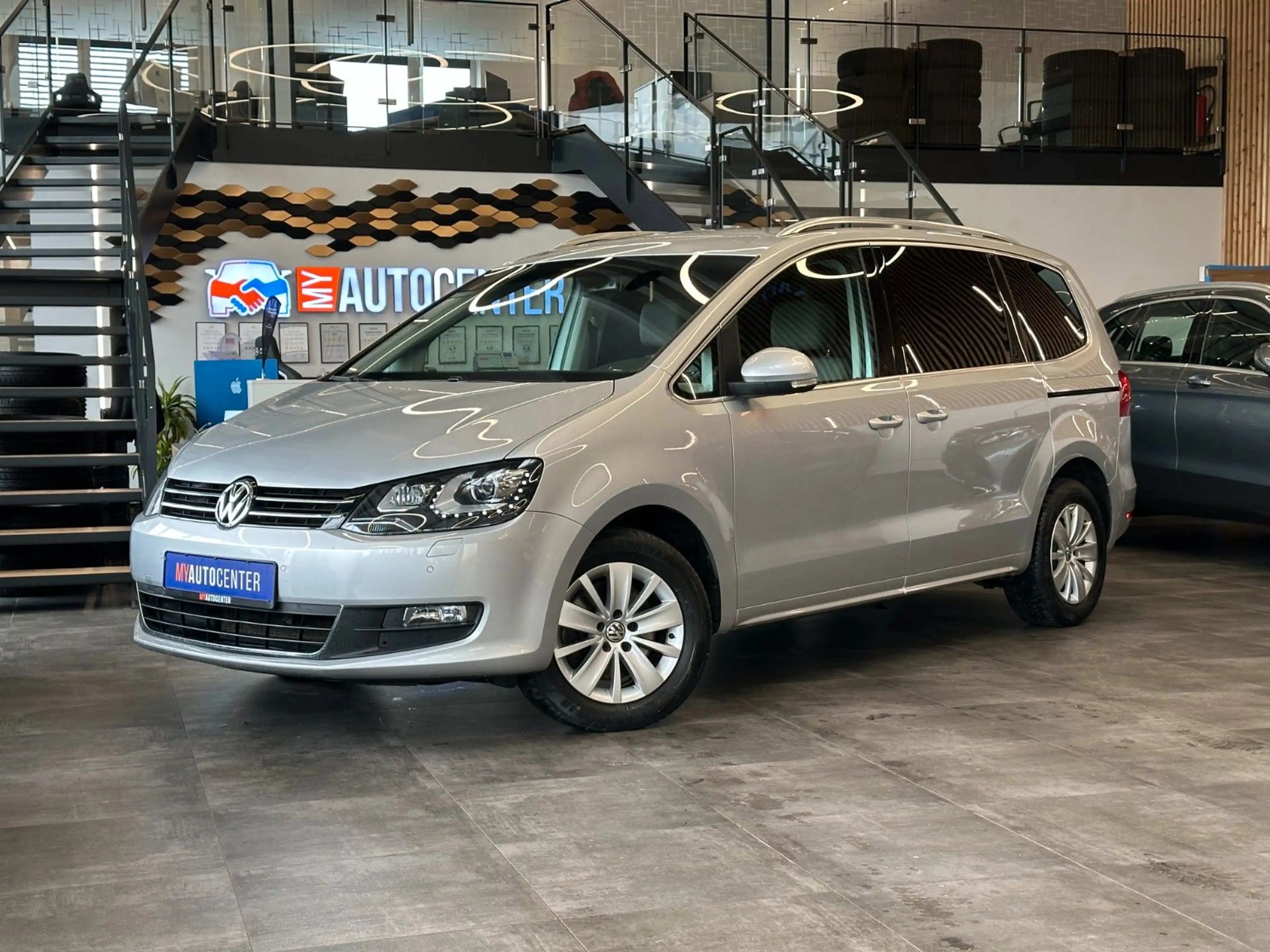 Volkswagen Sharan *TÜV/SERVICE 06/28*3-ZONEN*AHK*KLIMA*