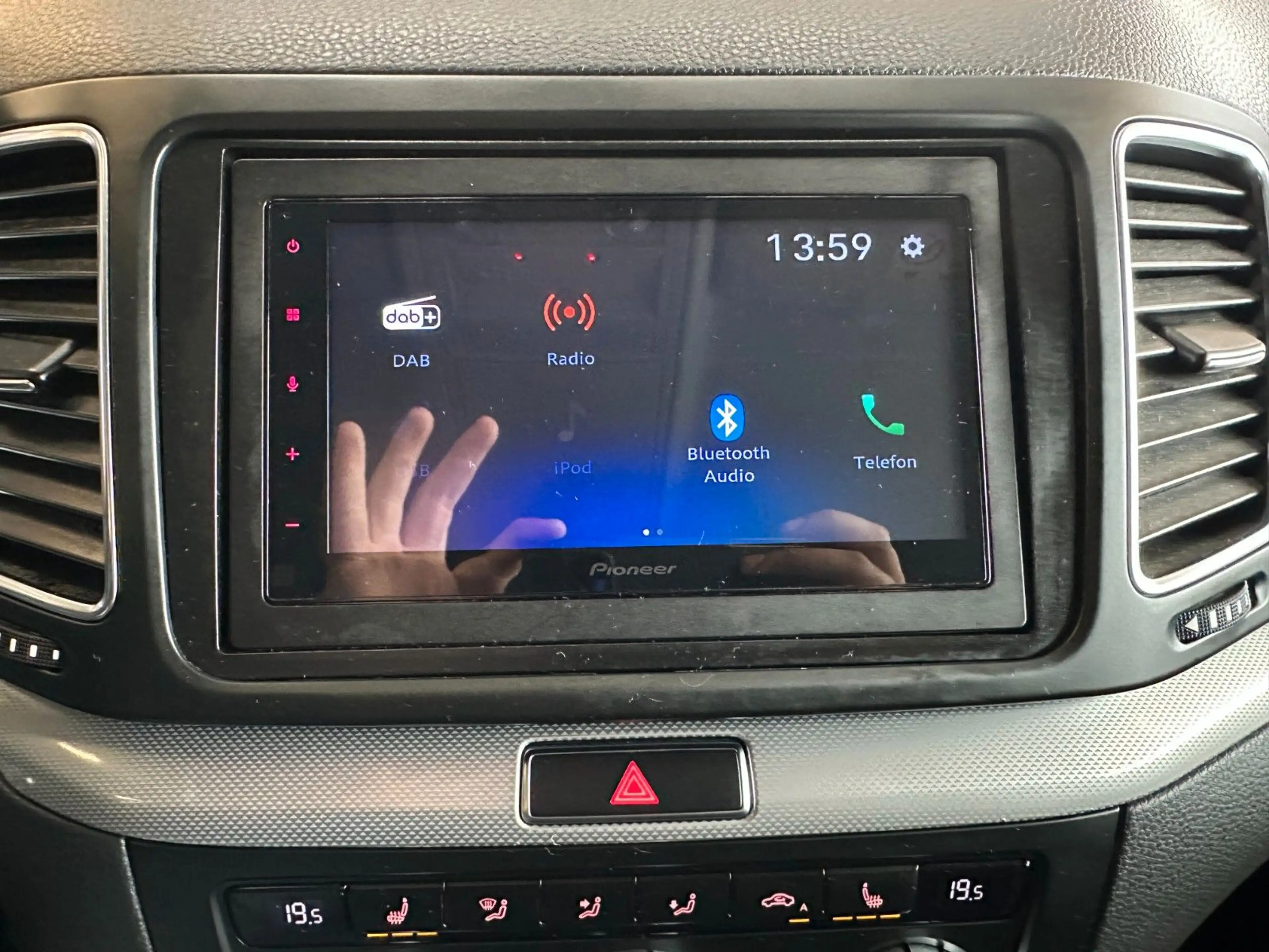 Volkswagen Sharan *TÜV/SERVICE 06/28*3-ZONEN*AHK*KLIMA* — photo 15