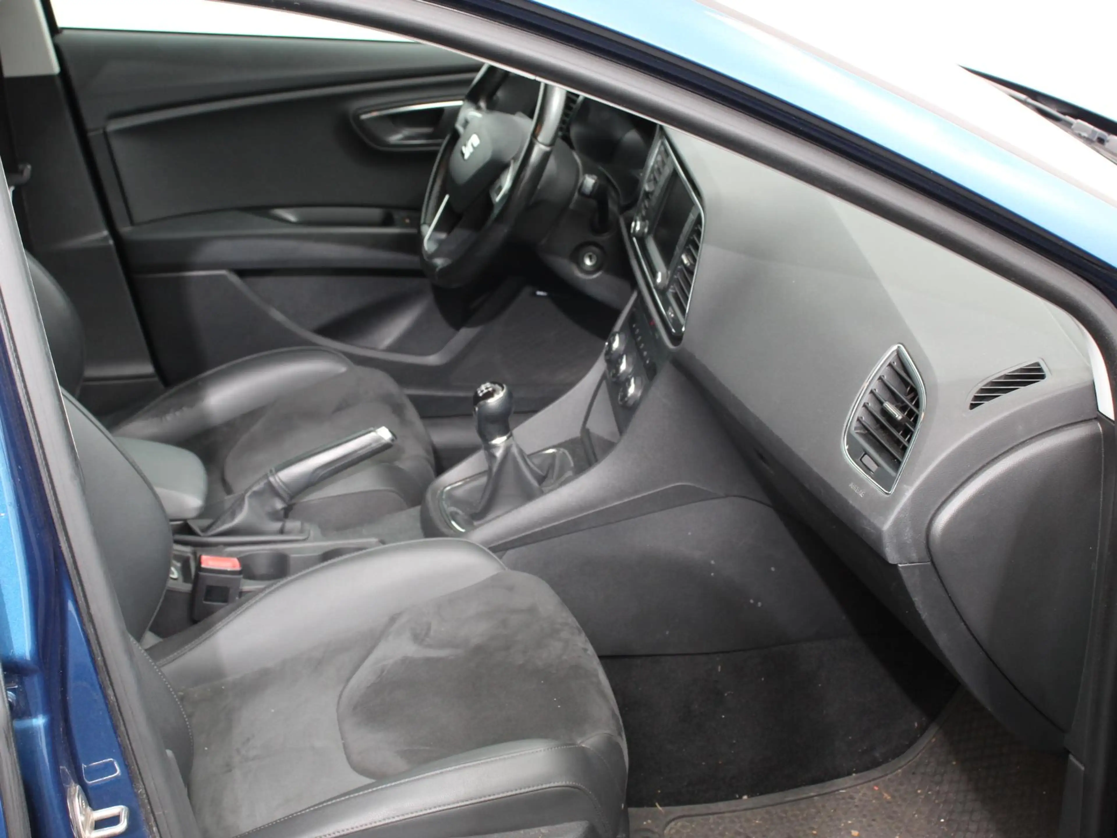 SEAT Leon 1.2 TSI Style Business Cruise control Airco Naviga — photo 12