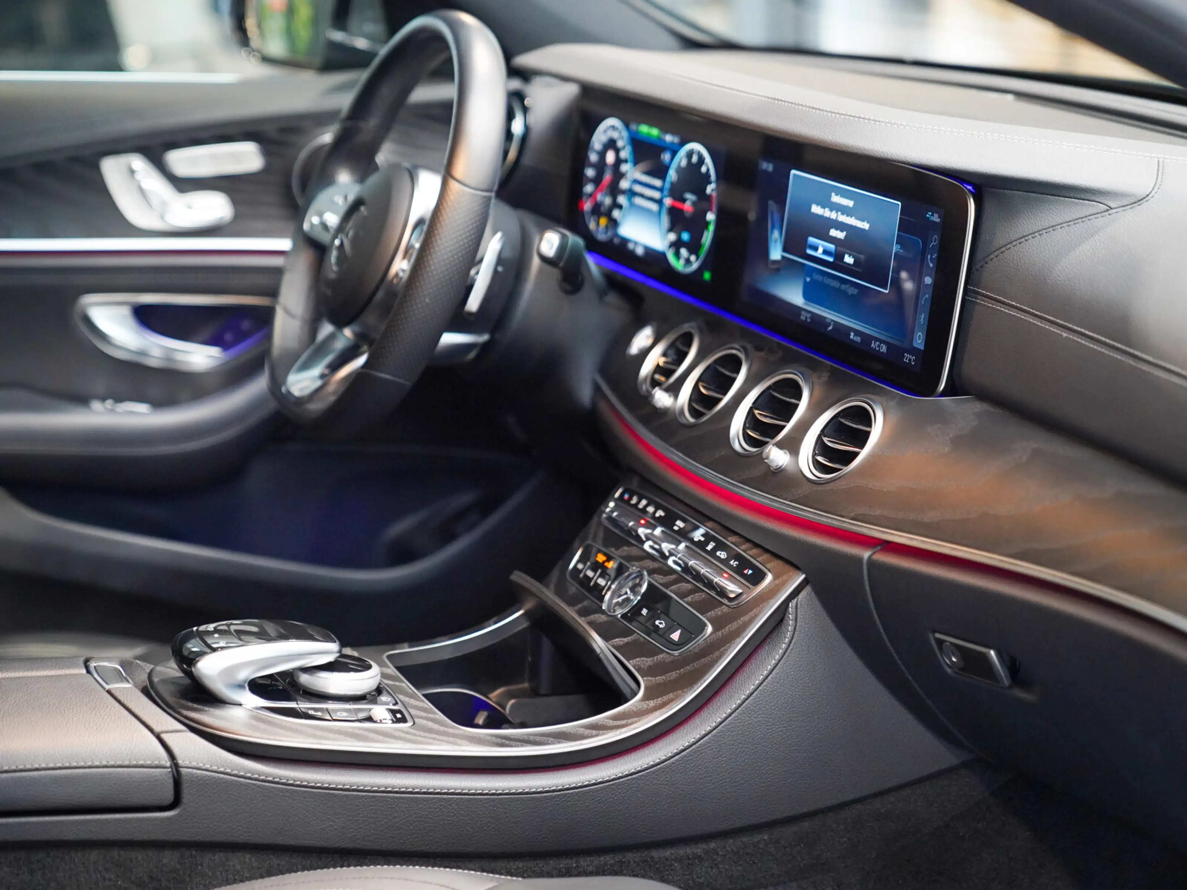 Mercedes-Benz E 300 E 300 de T AMG Line Nappa Memo Head-up Burmester — photo 11