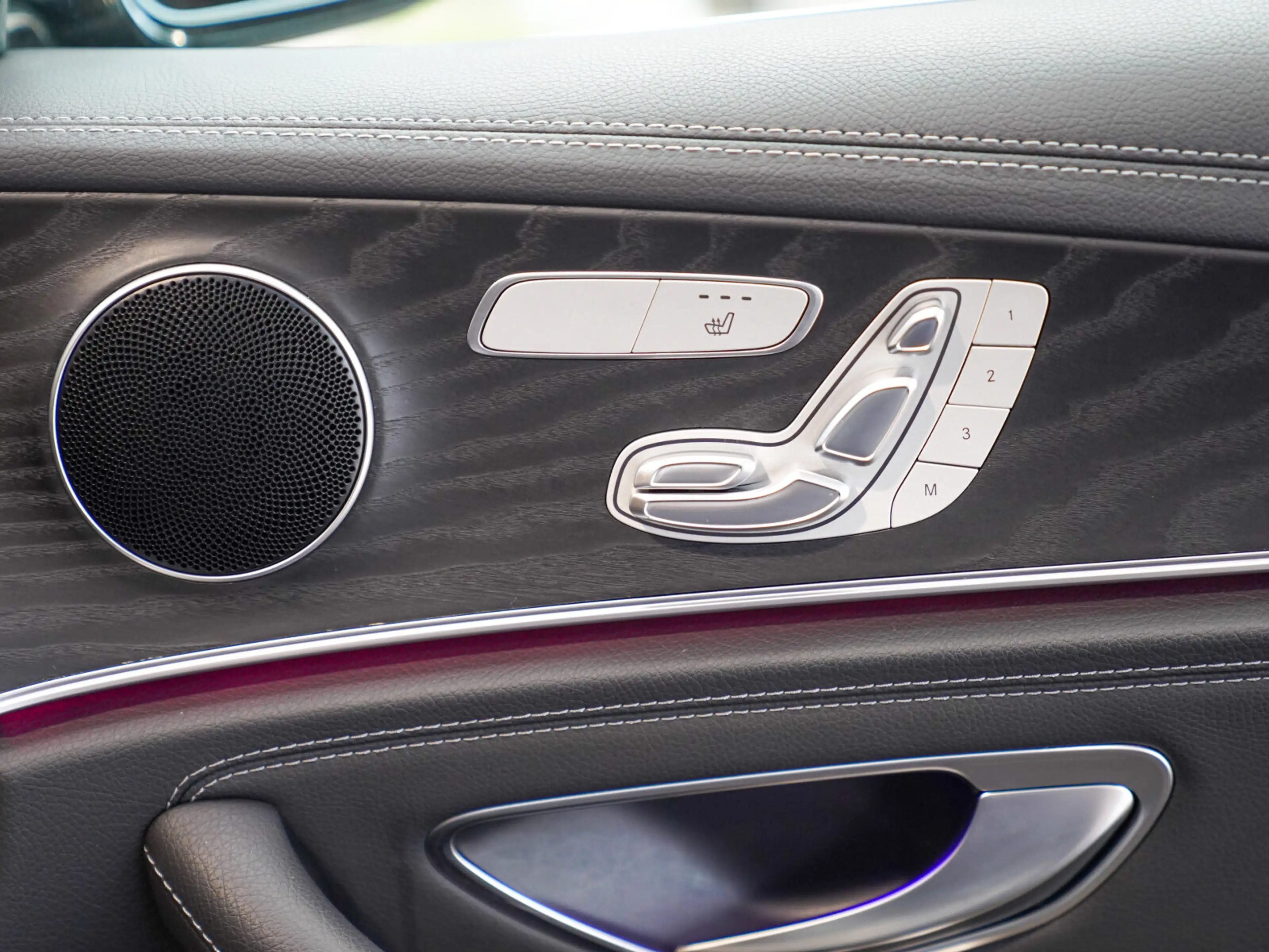 Mercedes-Benz E 300 E 300 de T AMG Line Nappa Memo Head-up Burmester — photo 12