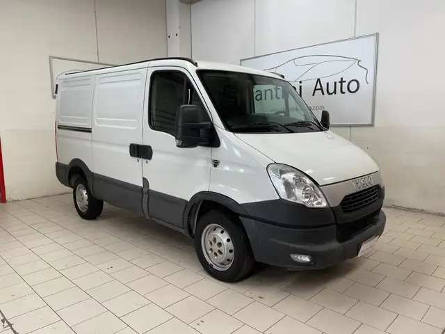 Iveco Daily 29L11 3 posti-Ok Neopatentati_LEGGI SOTTO