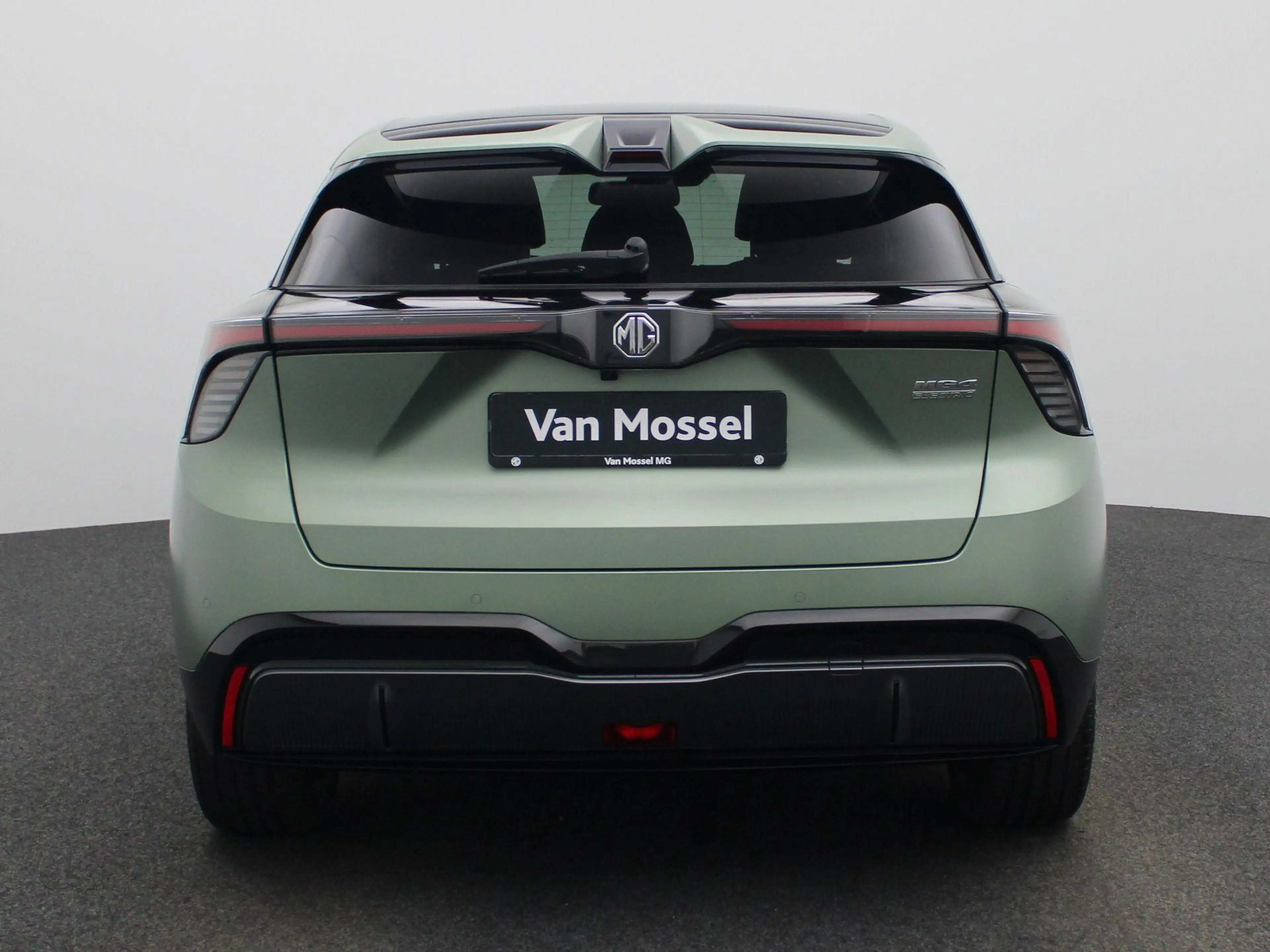 MG MG4 64 kWh Xpower SOH 98% — photo 5
