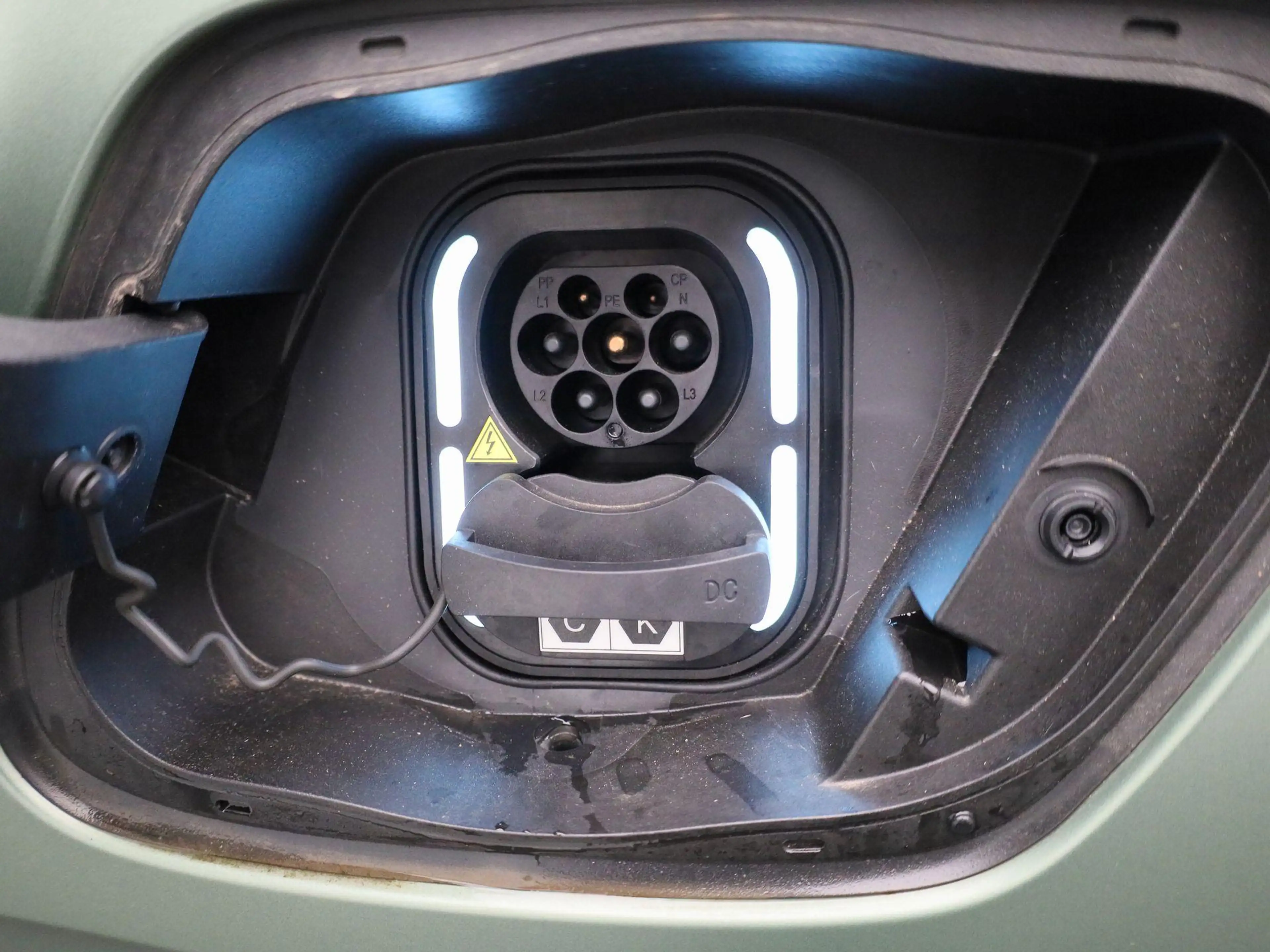 MG MG4 64 kWh Xpower SOH 98% — photo 13
