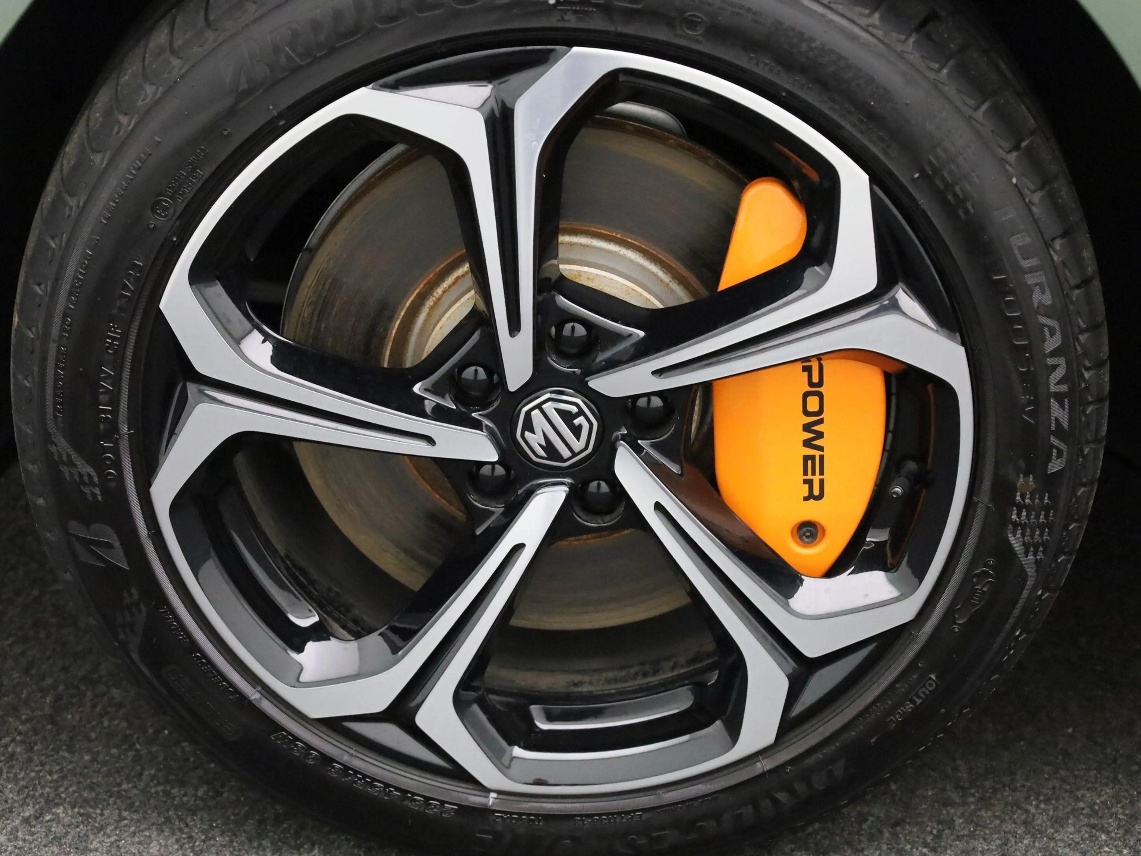 MG MG4 64 kWh Xpower SOH 98% — photo 14