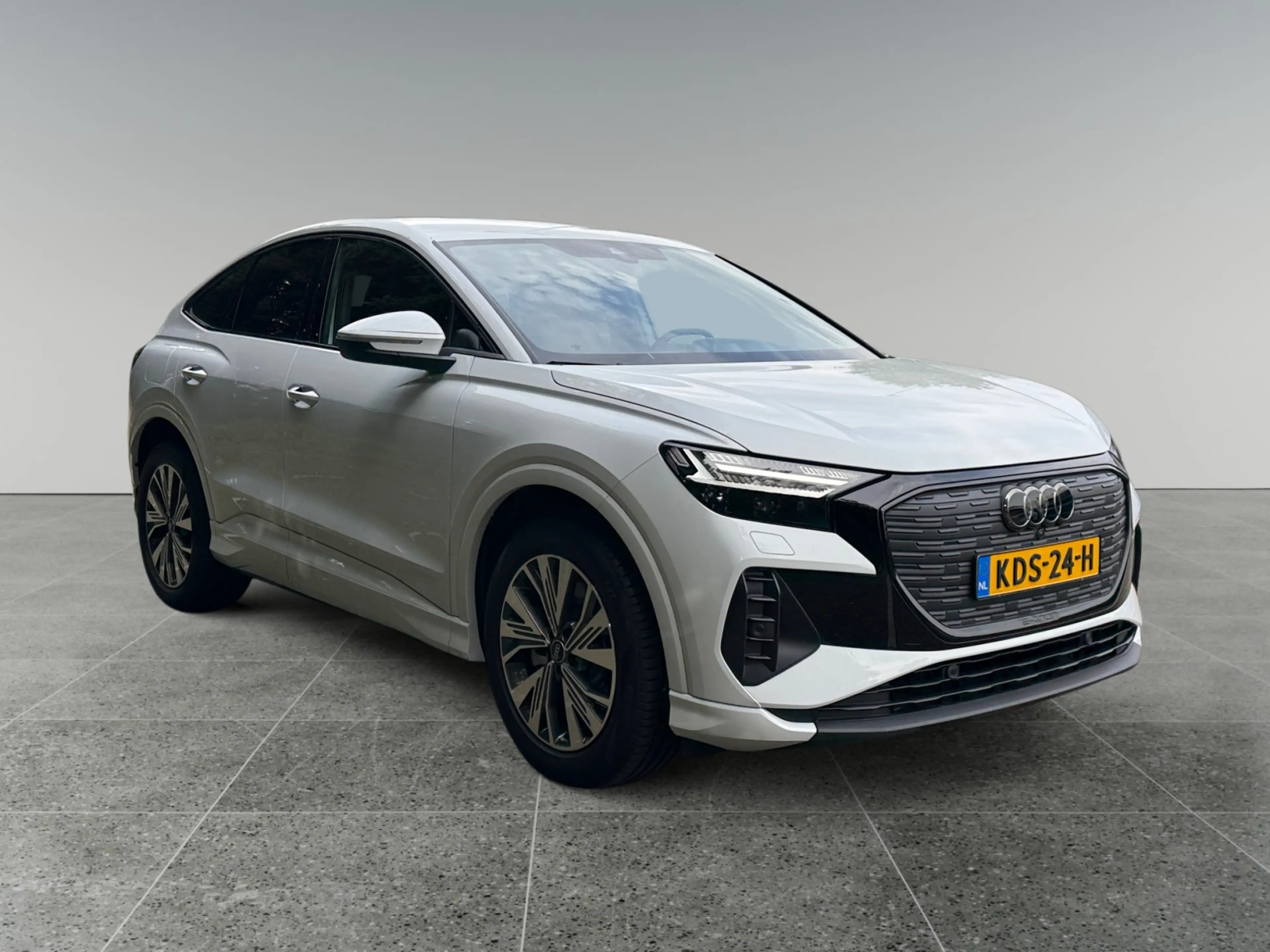 Audi Q4 e-tron Sportback 45 quattro Advanced edition 82 kWh Assis — photo 7