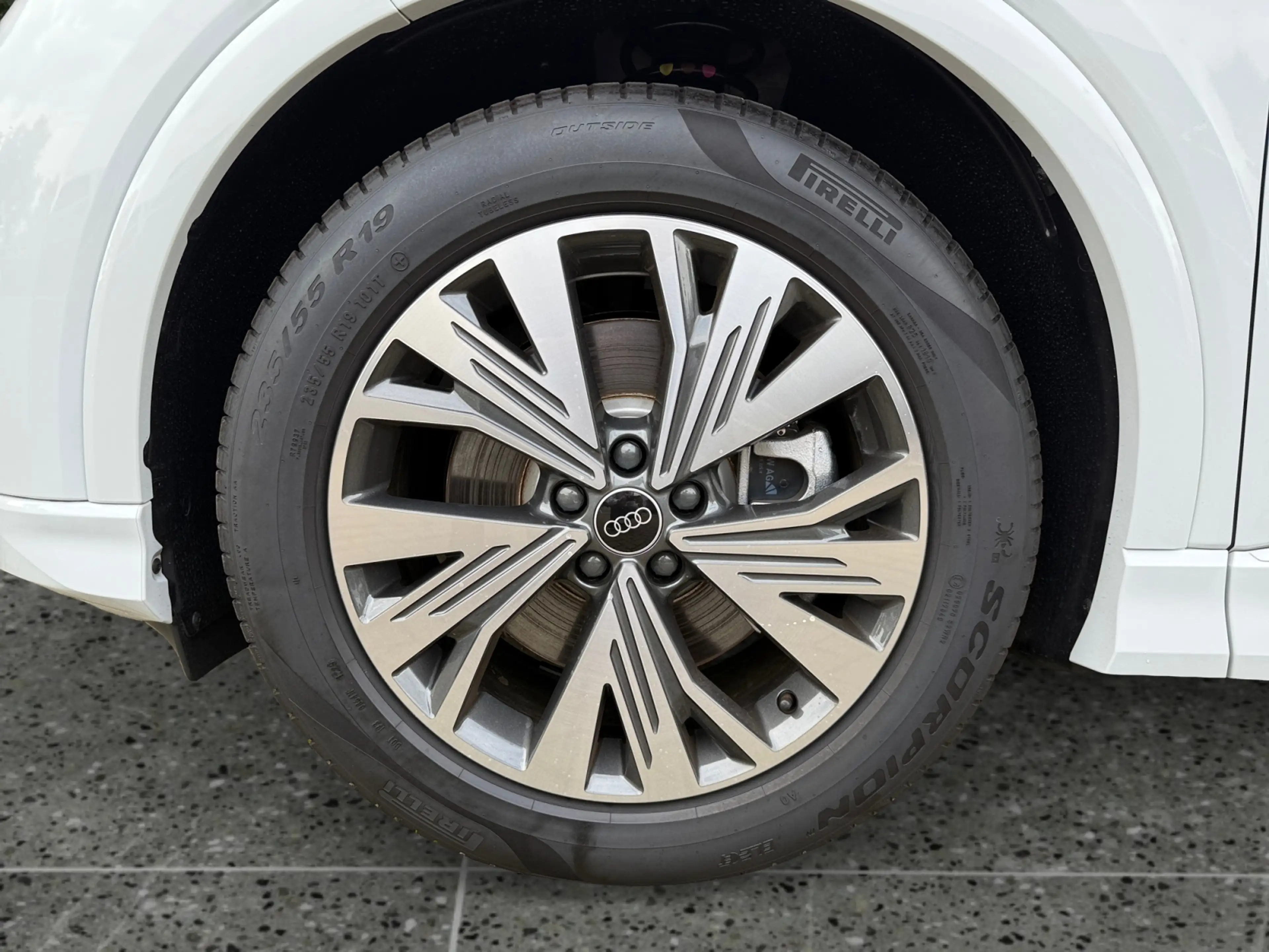 Audi Q4 e-tron Sportback 45 quattro Advanced edition 82 kWh Assis — photo 9