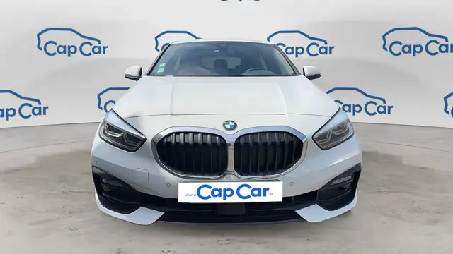 BMW 1 Series view 5