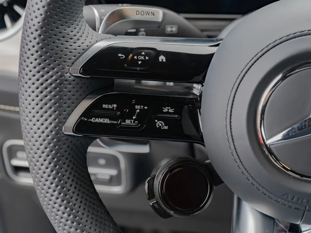 Mercedes-Benz G 63 AMG MANUFAKTUR/PROFESSIONAL/360/Night/Stdhz 14