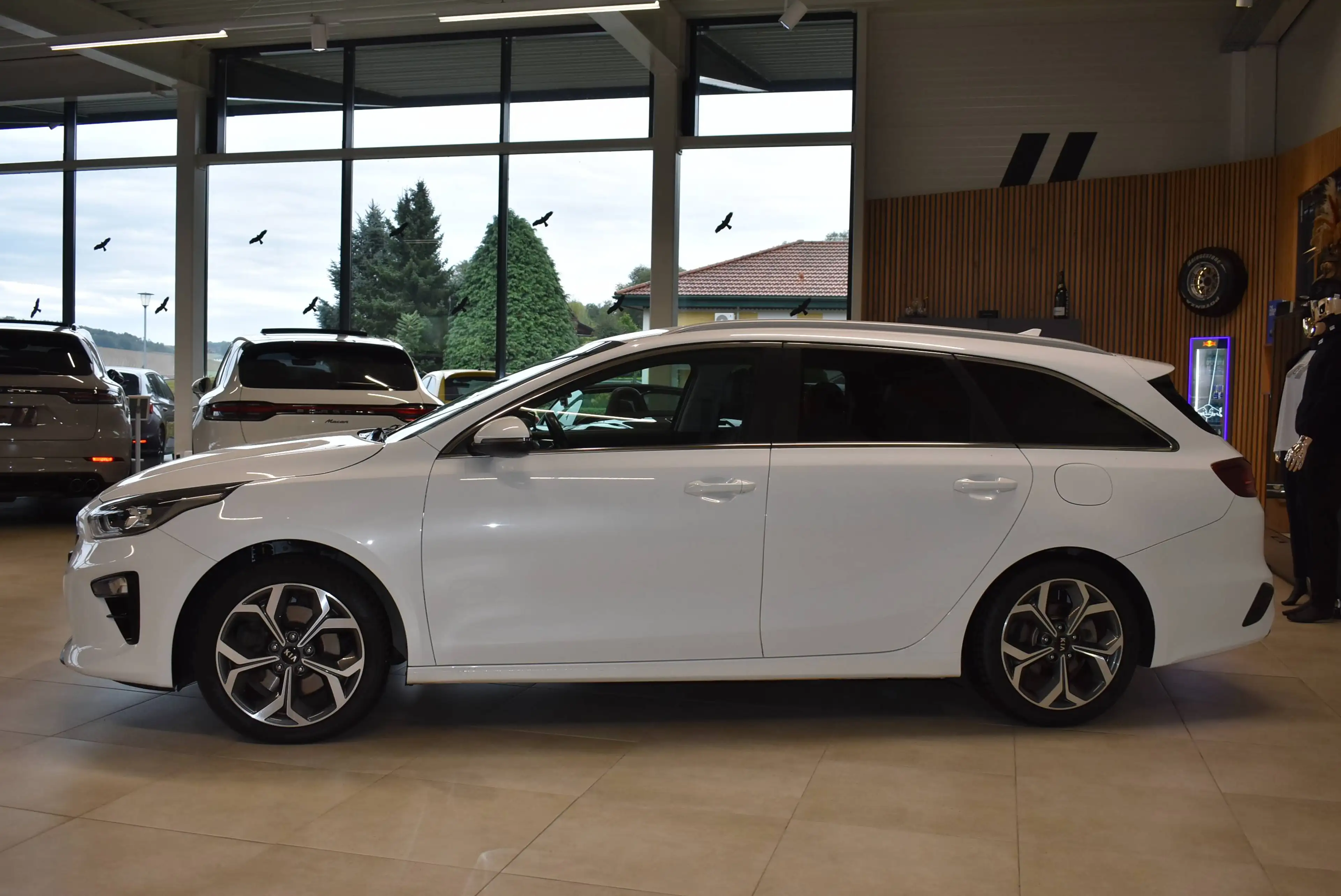 Kia Ceed SW / cee'd SW Gold 1,6 CRDI 48V — photo 5