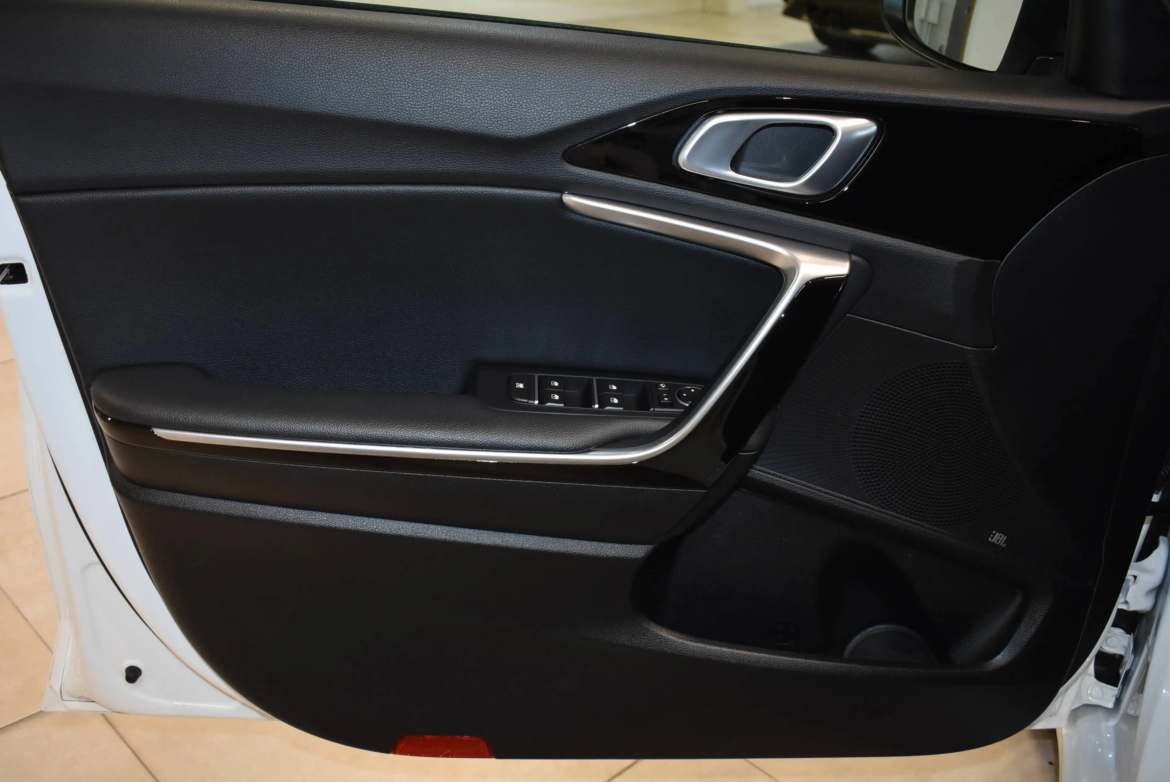 Kia Ceed SW / cee'd SW Gold 1,6 CRDI 48V — photo 15