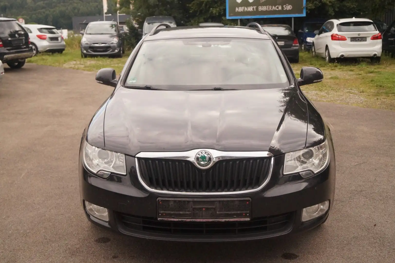 Skoda Superb Combi Active Schwarz - 2