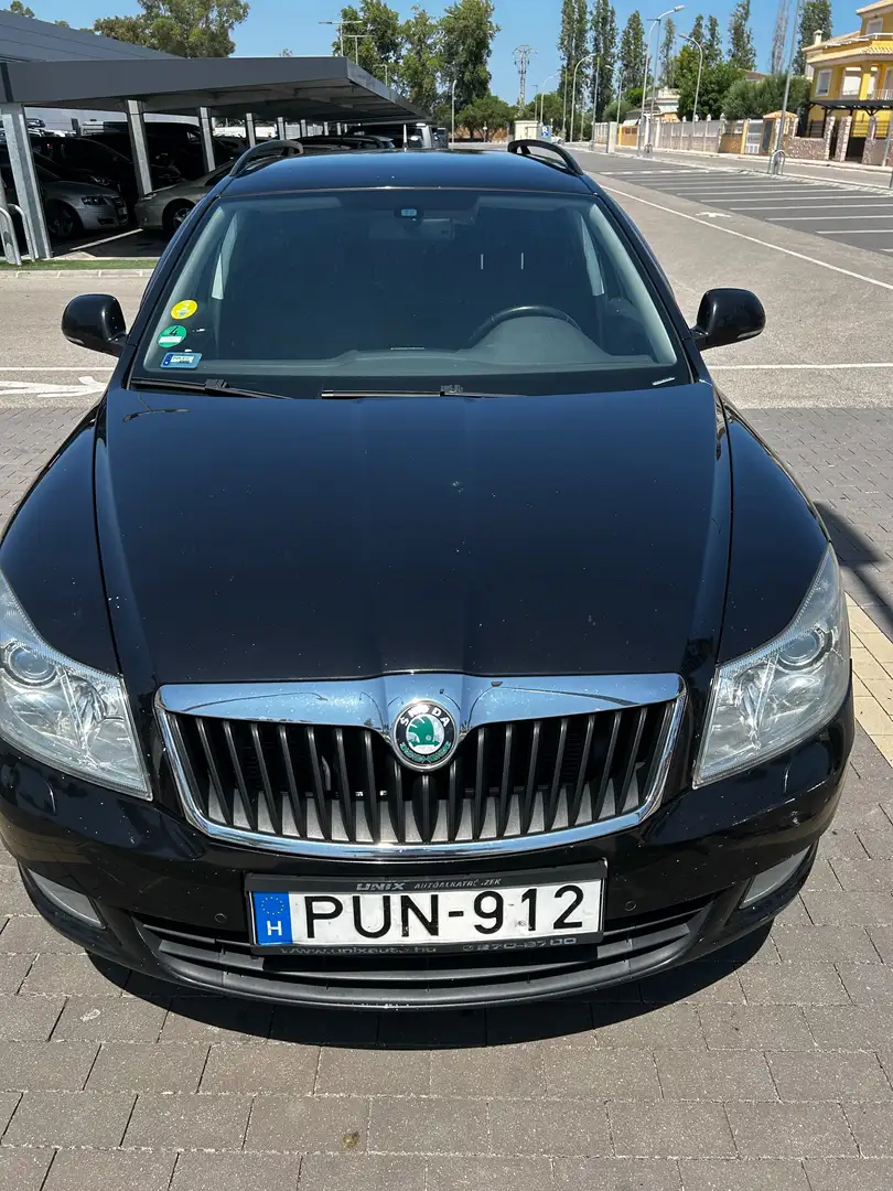 Skoda Octavia Octavia Combi 2.0TDI CR Executive Executive Negro - 1