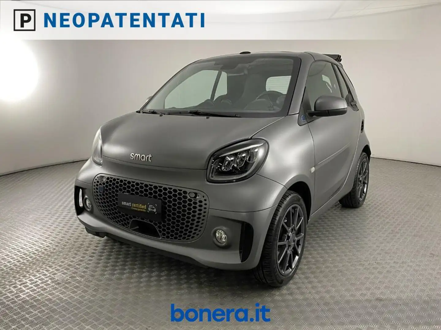 smart forTwo Cabrio eq suitegrey-grey 4,6kW Grigio - 1