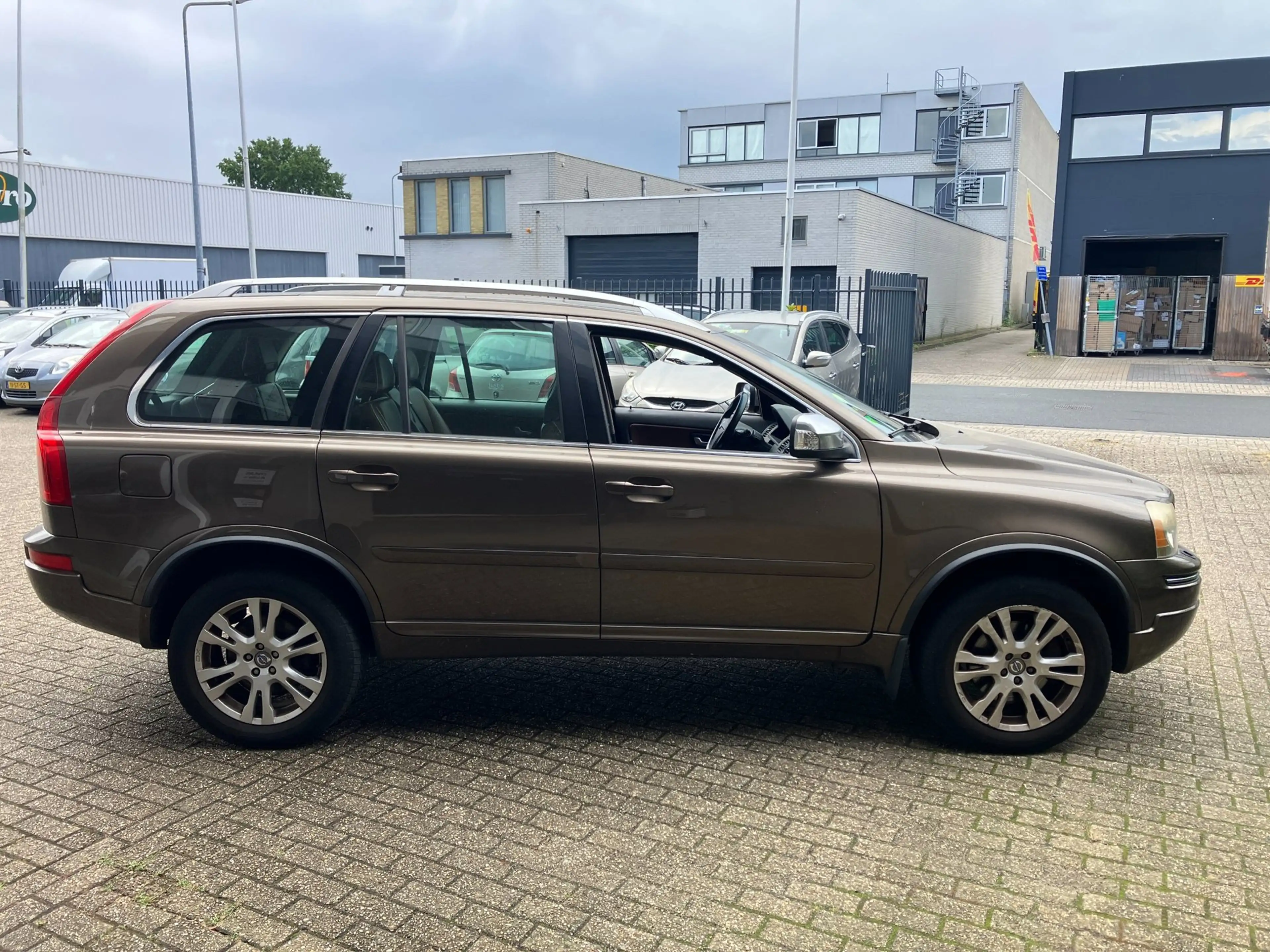 Volvo XC90 2.4 D5 Limited Edition / EXPORT / MELDING PDF / LE — photo 3