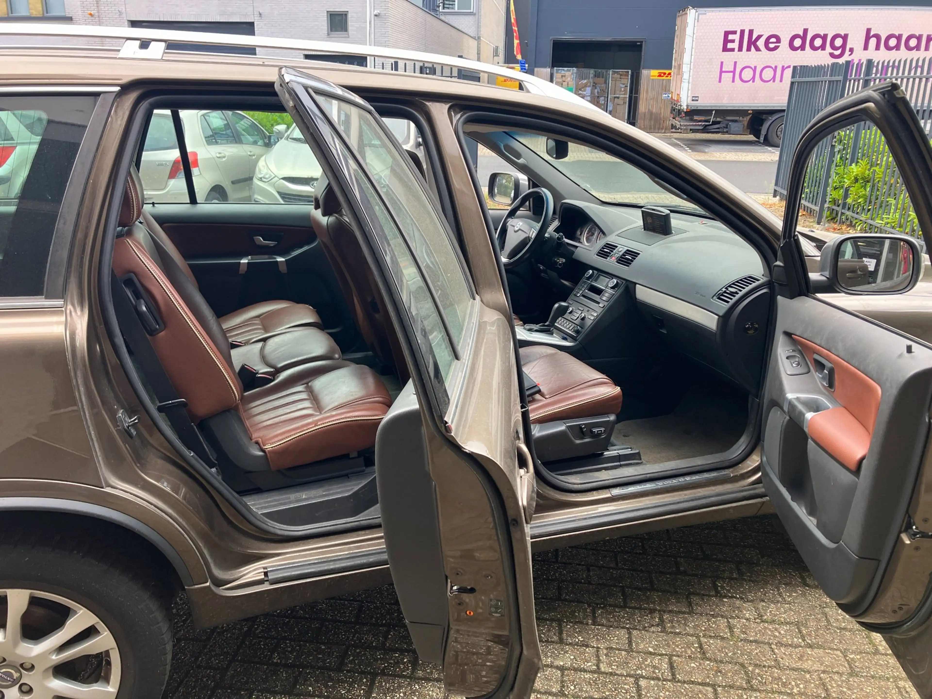 Volvo XC90 2.4 D5 Limited Edition / EXPORT / MELDING PDF / LE — photo 15