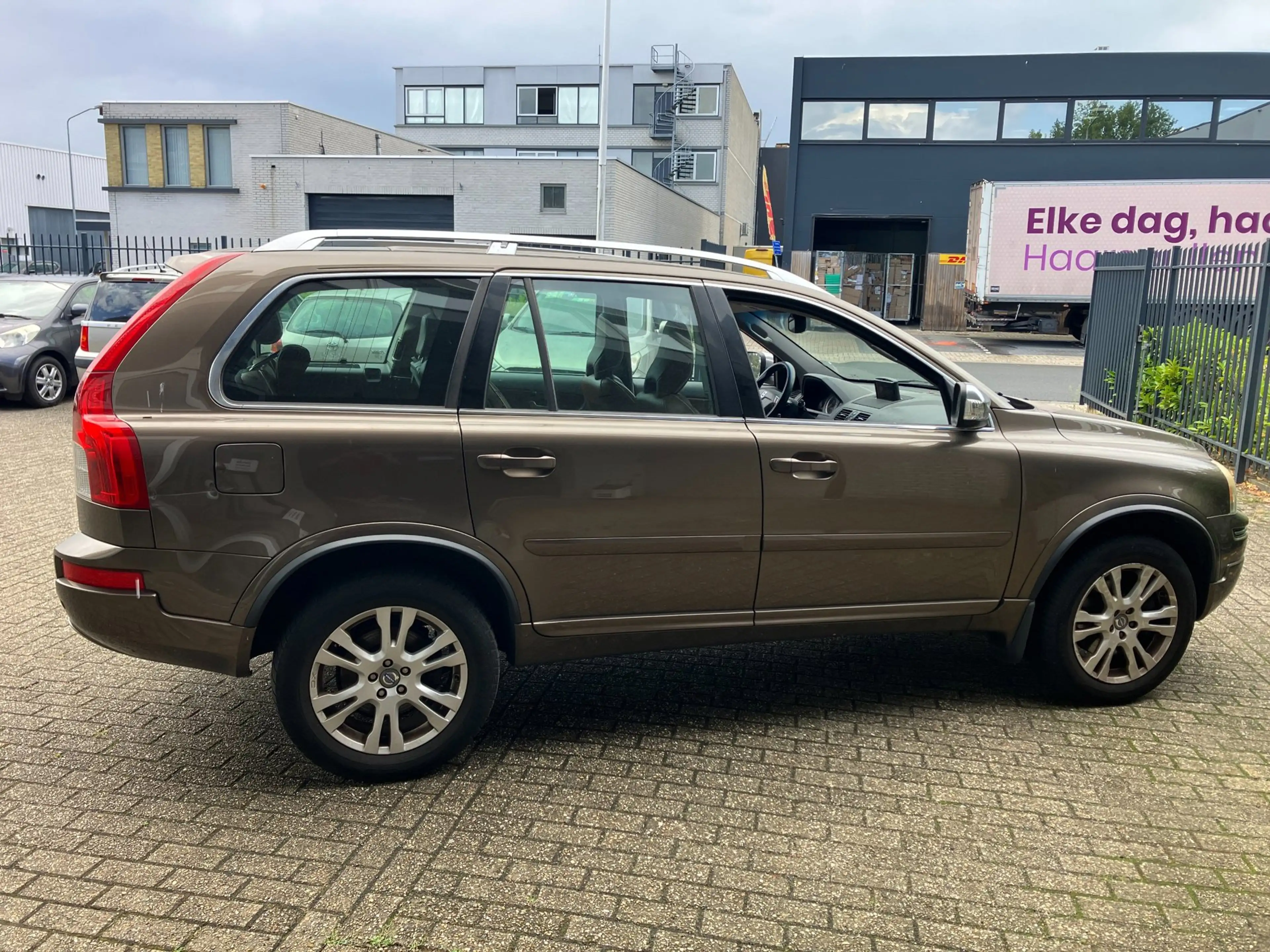 Volvo XC90 2.4 D5 Limited Edition / EXPORT / MELDING PDF / LE — photo 5