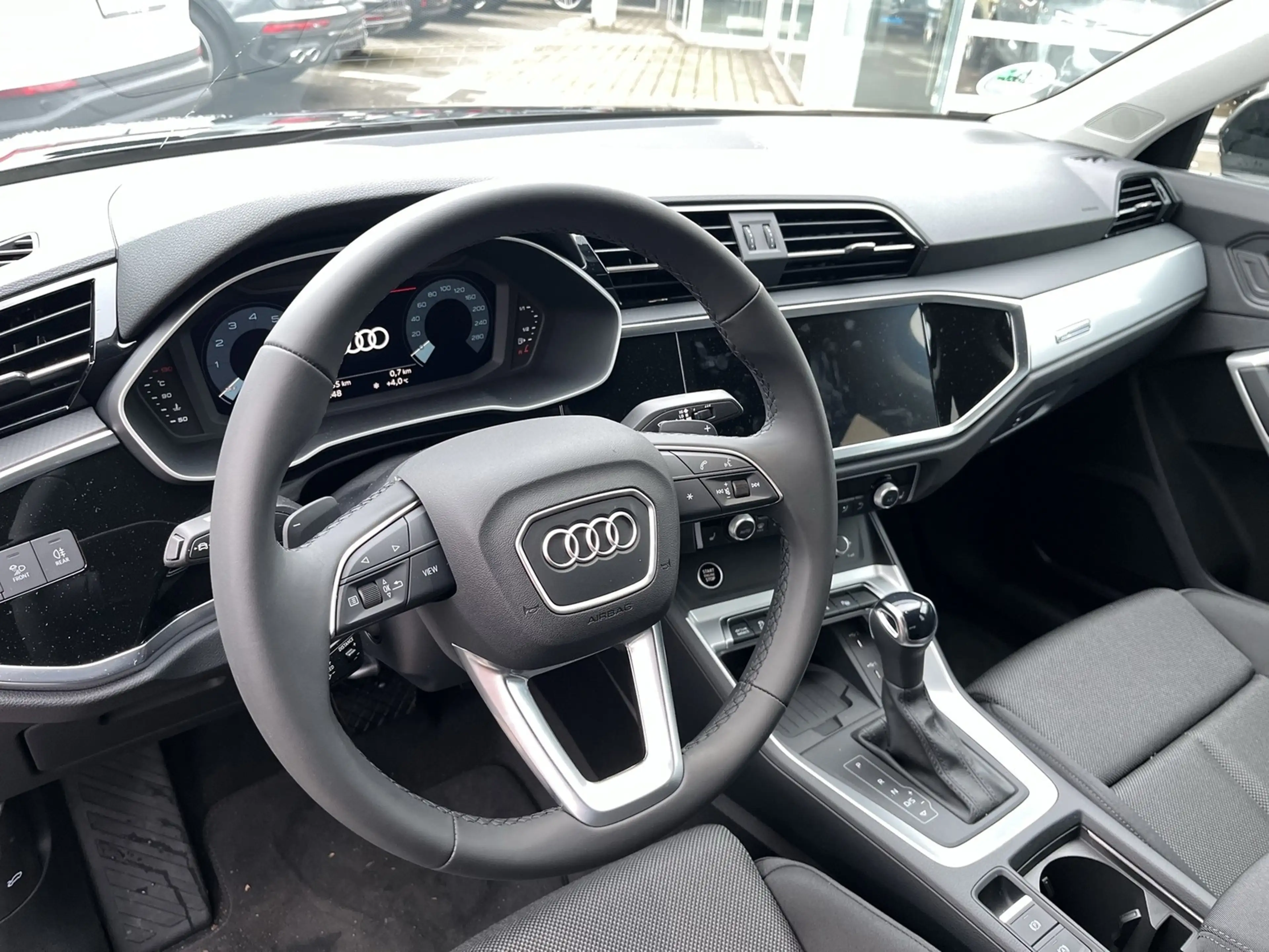 Audi Q3 advanced 35 TFSI 110(150) kW(PS)S tronic — photo 9