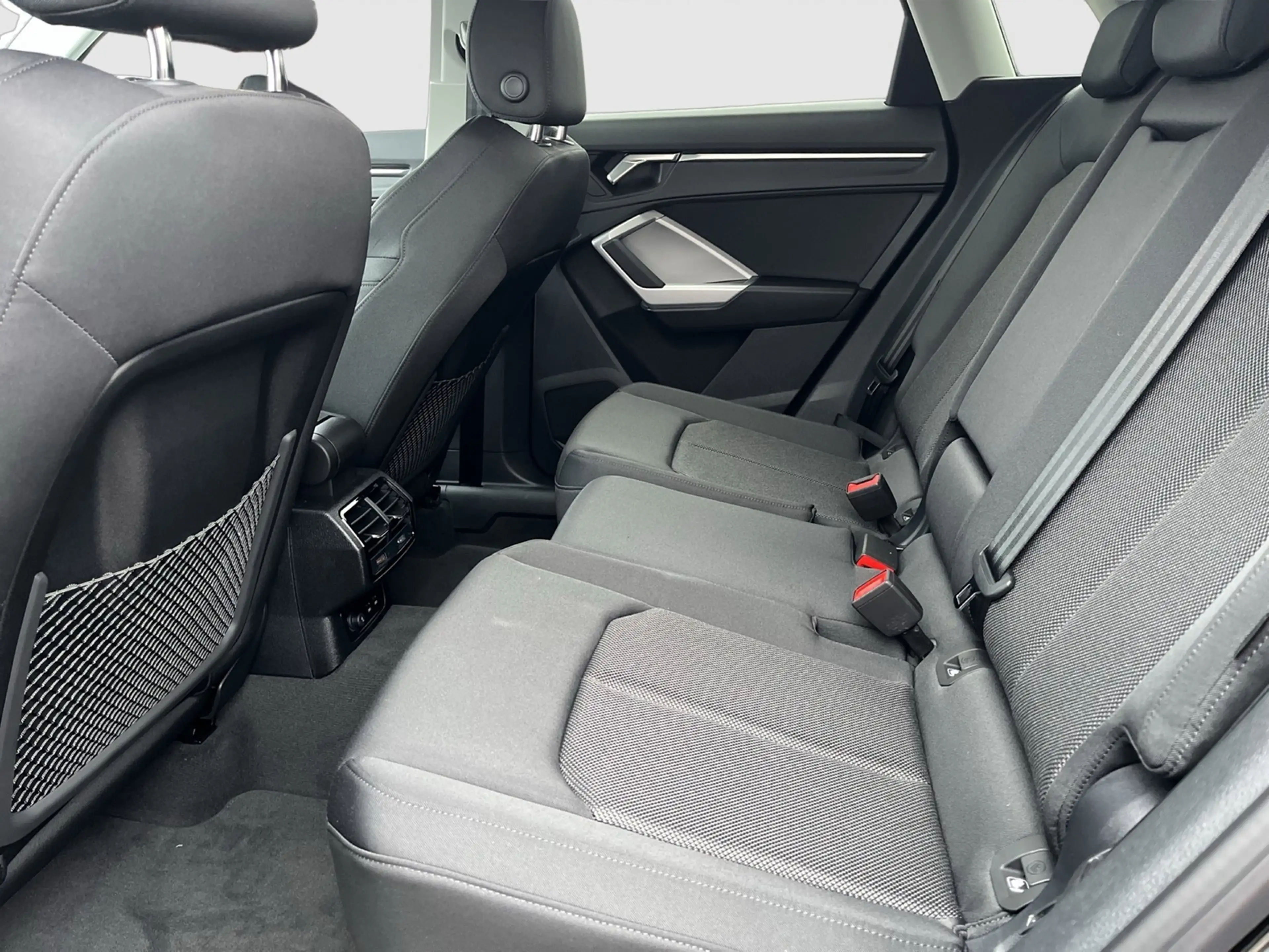 Audi Q3 advanced 35 TFSI 110(150) kW(PS)S tronic — photo 11