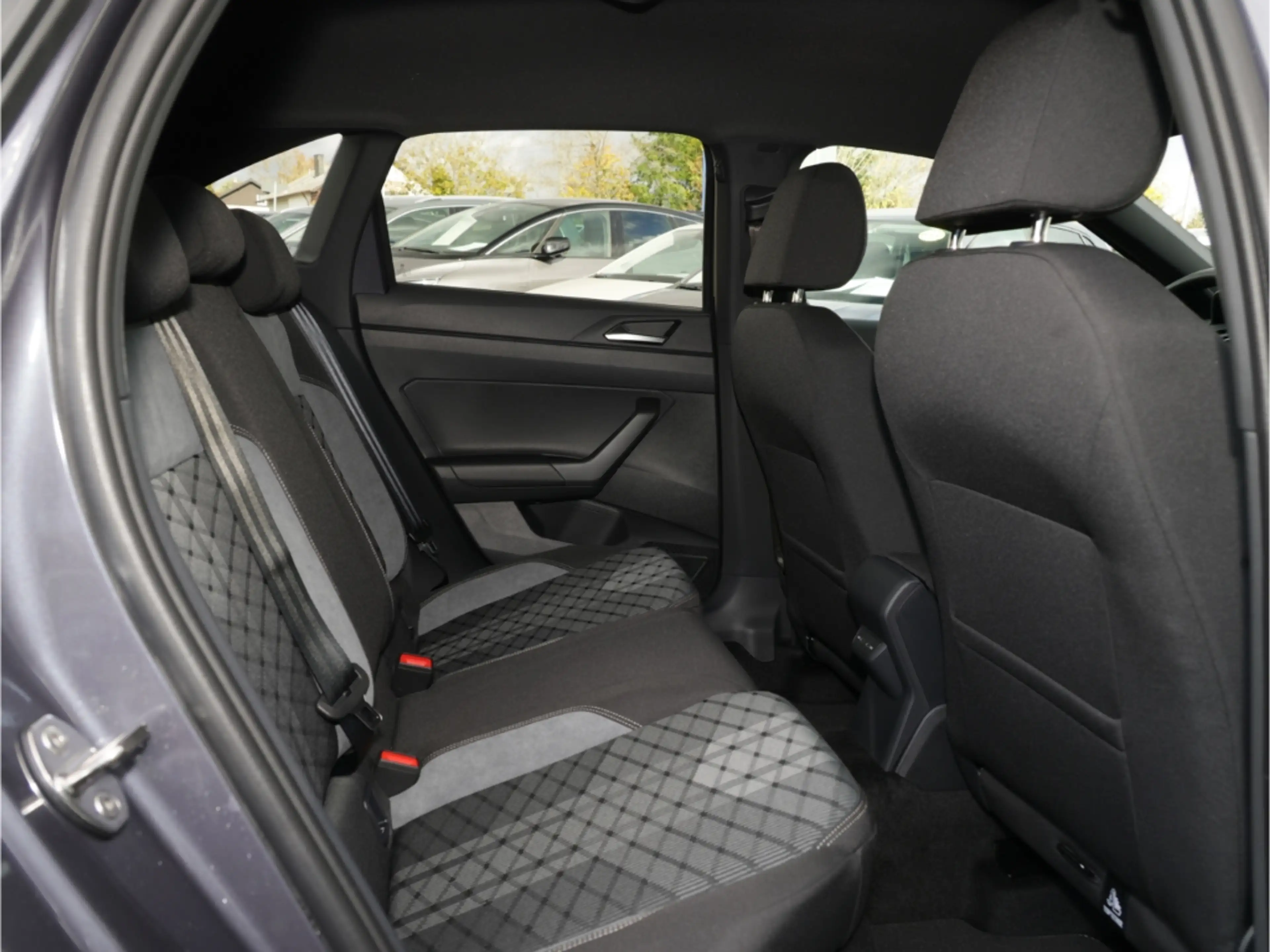 Volkswagen Taigo Black Style R-Line 1.5 TSI Matrix Kamera — photo 7