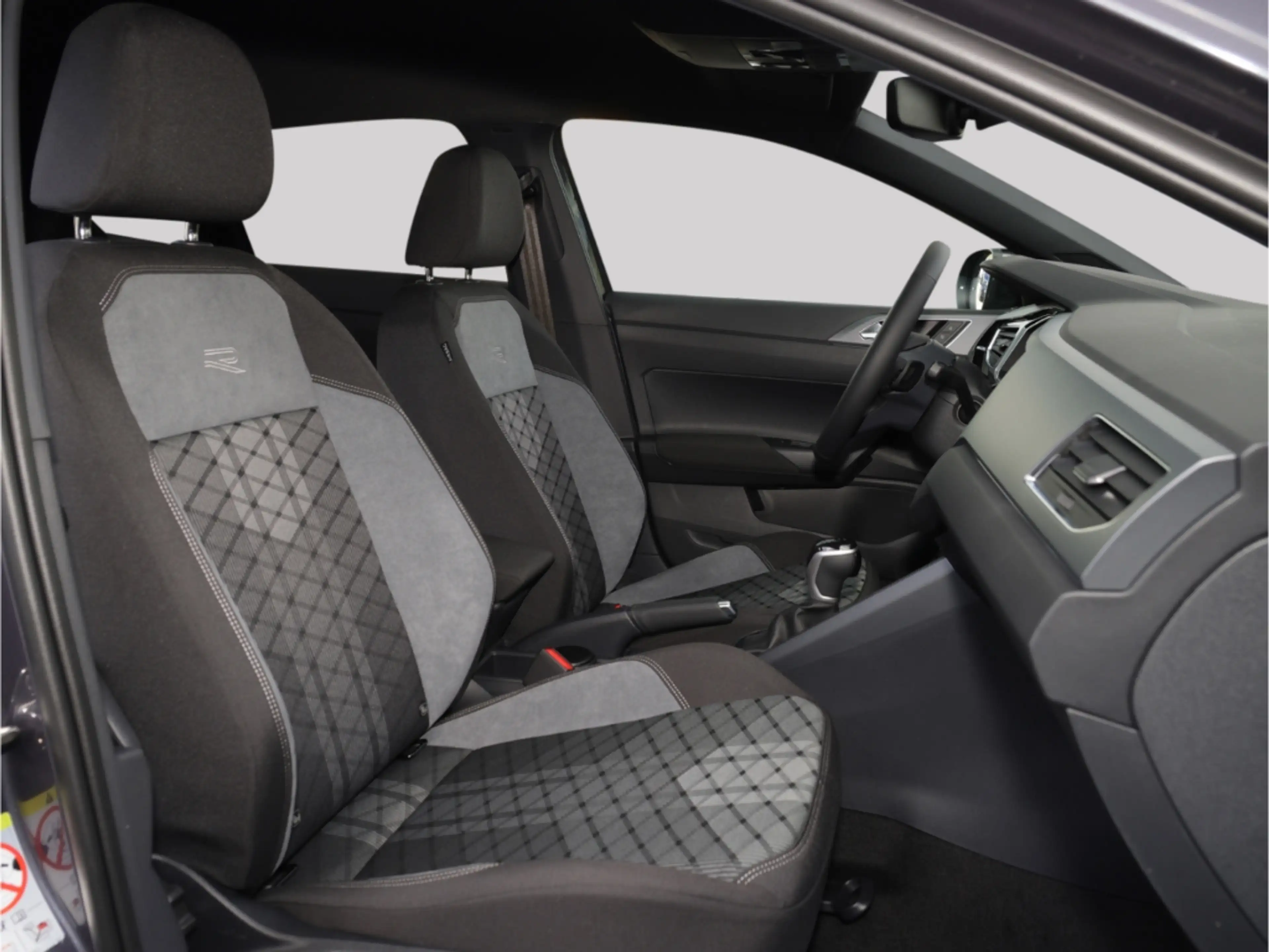 Volkswagen Taigo Black Style R-Line 1.5 TSI Matrix Kamera — photo 6