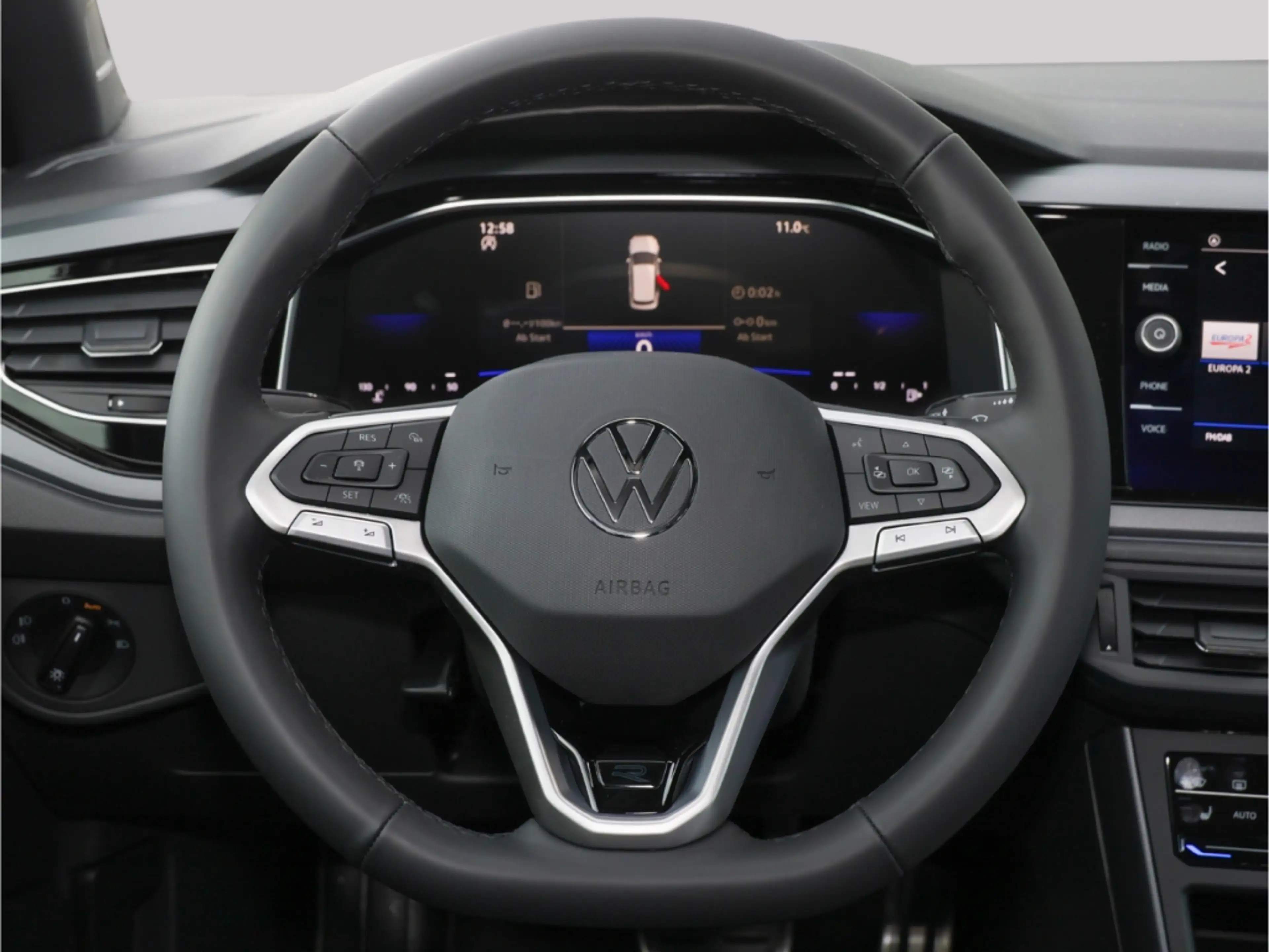 Volkswagen Taigo Black Style R-Line 1.5 TSI Matrix Kamera — photo 10