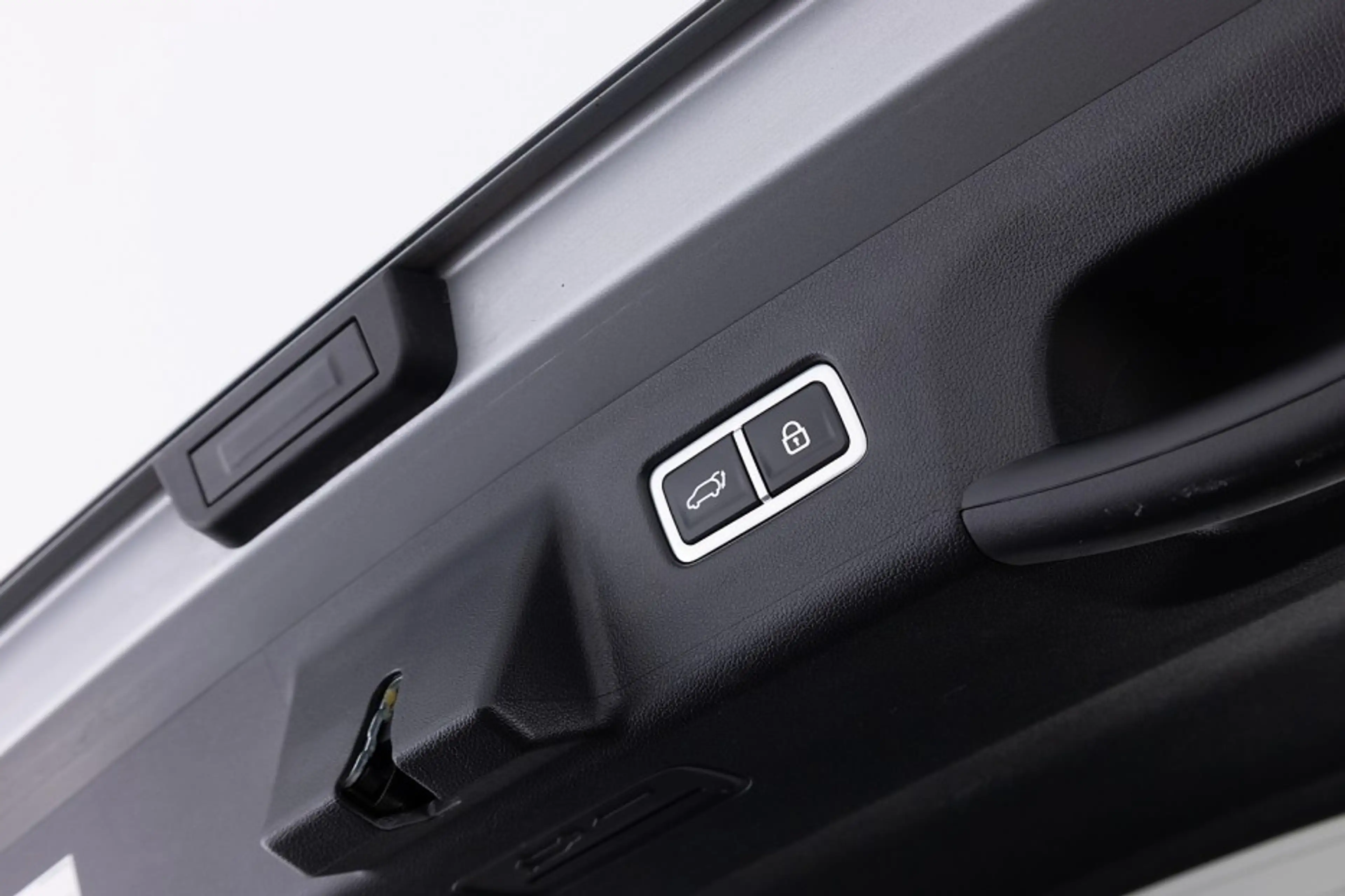 Kia Sorento 1.6 T-GDI Plug-in Hybrid 4WD ExecutiveLine | LEDER — photo 38