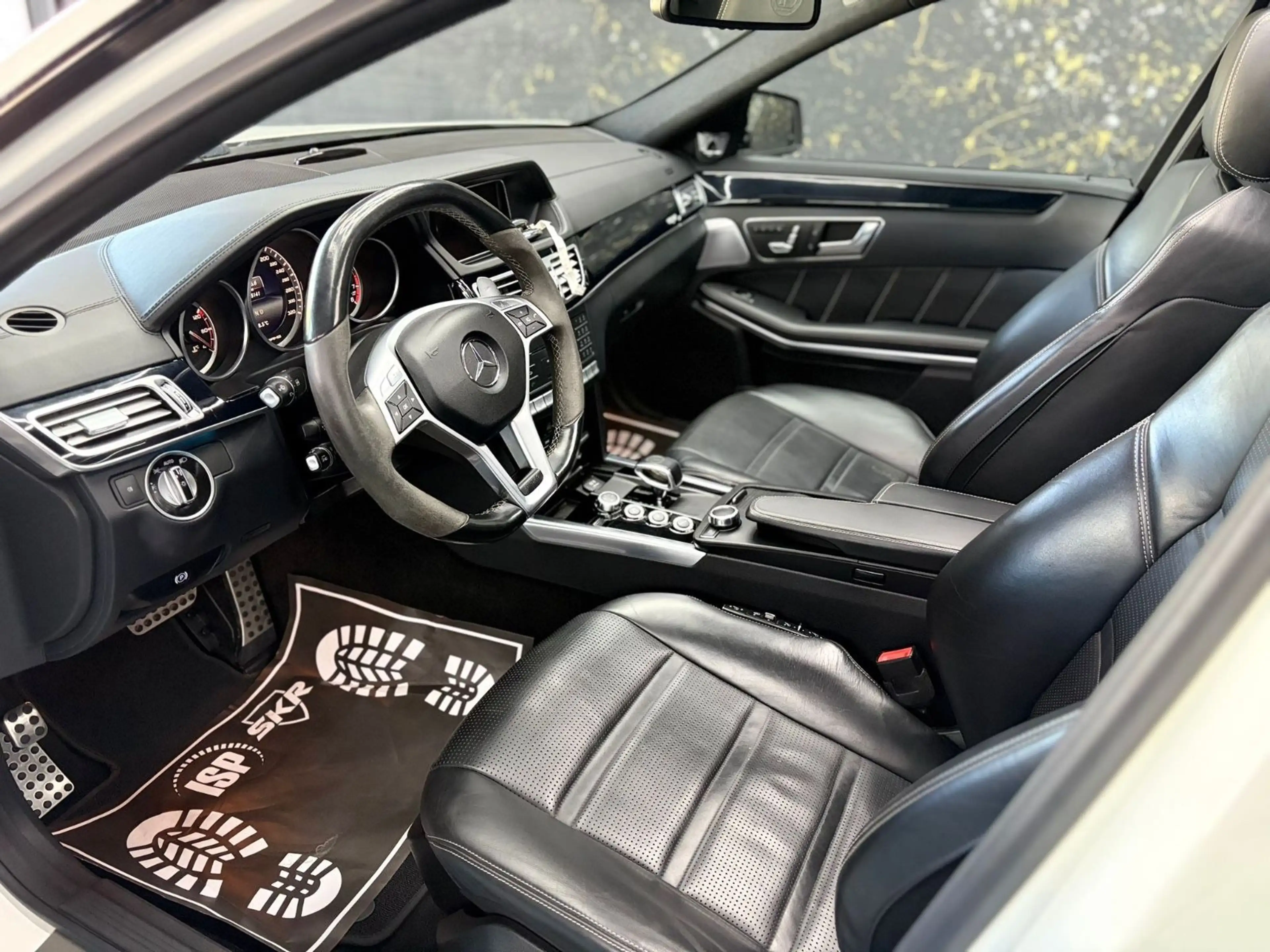 Mercedes-Benz E 63 AMG E Limousine E 63 AMG S 4Matic/DESIGNO/VOLL/ALC — photo 10