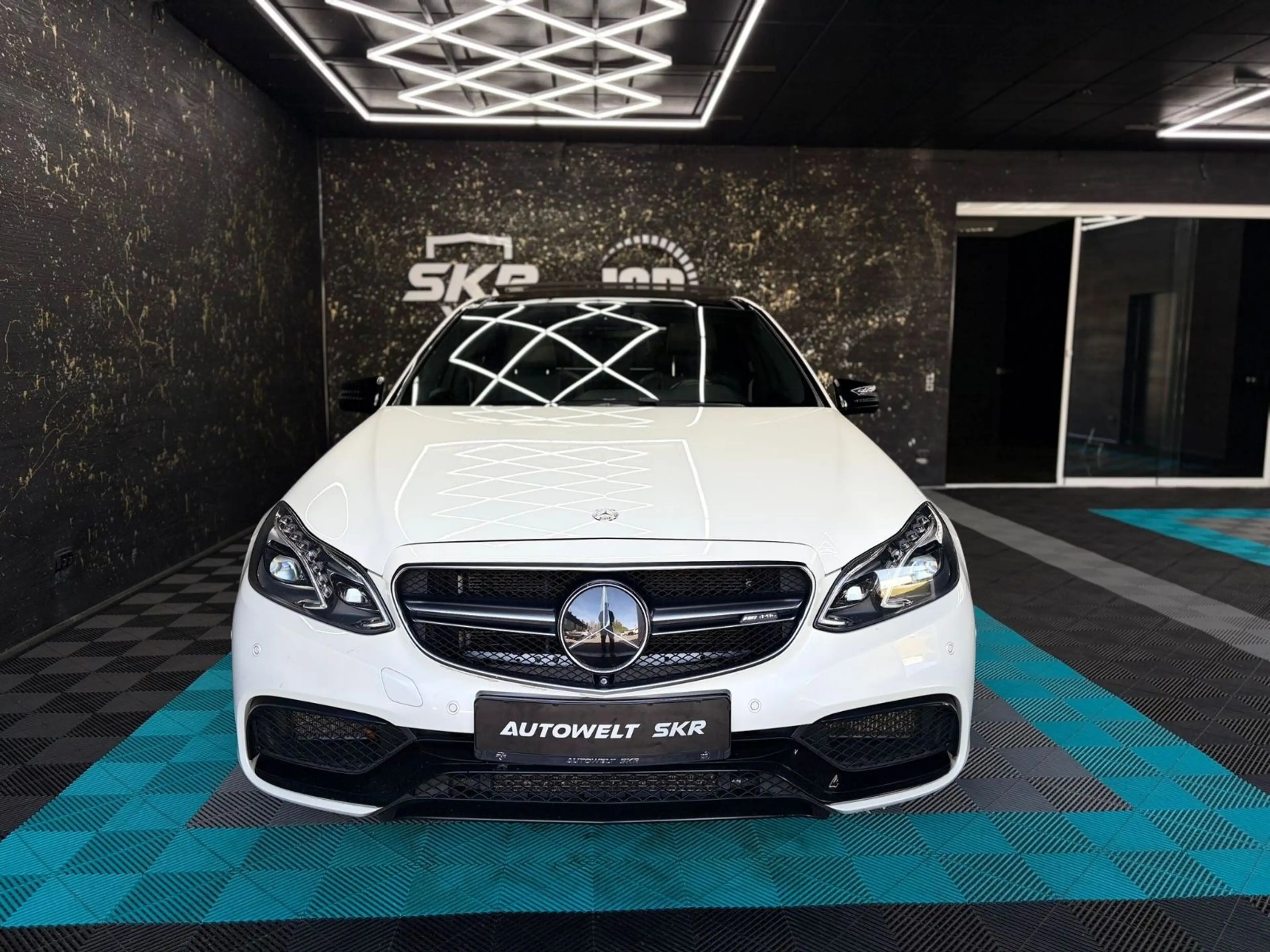 Mercedes-Benz E 63 AMG E Limousine E 63 AMG S 4Matic/DESIGNO/VOLL/ALC — photo 2